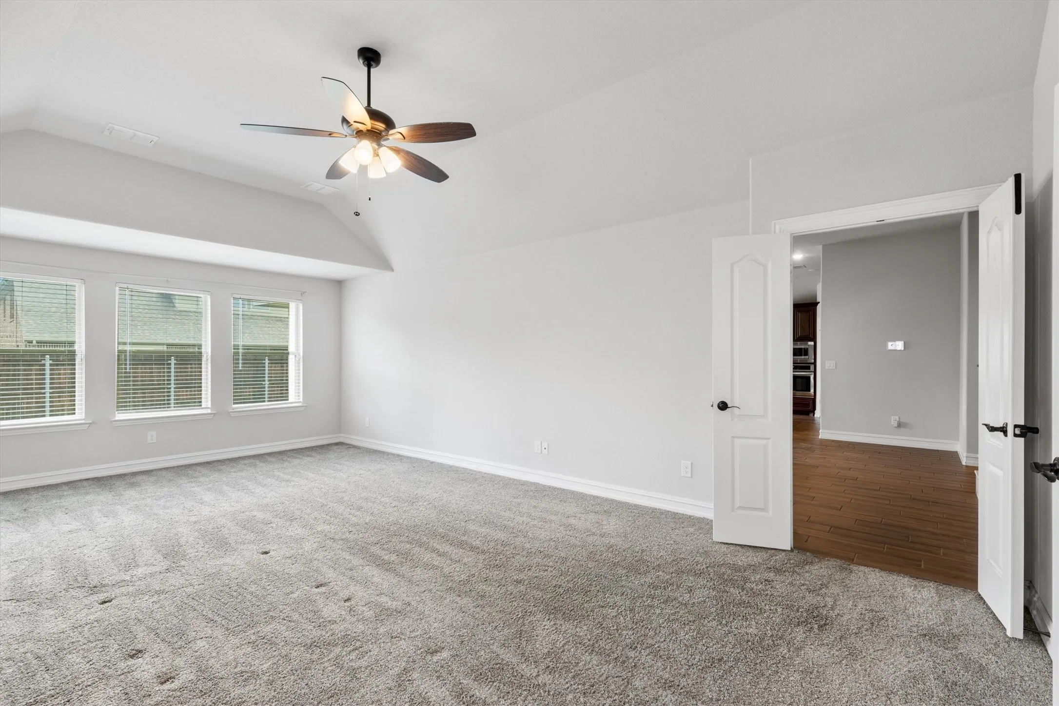 Single Family Residence For Sale in Tarrant County , 2602 Jaxon Way, Mansfield, Texas 76063, 4 Bedroom, 3 Bathroom, 2 Garage spaces, 3,262 Sqft, built in 2021, mls#21354665, Real Estate Agent in Mansfield, Homes For Sale in Tarrant county, Homes For Sale in Mansfield, Realtor in Mansfield Texas, Real Estate Brokerage Independent Realty Texas, Luminita Cordes Realtor