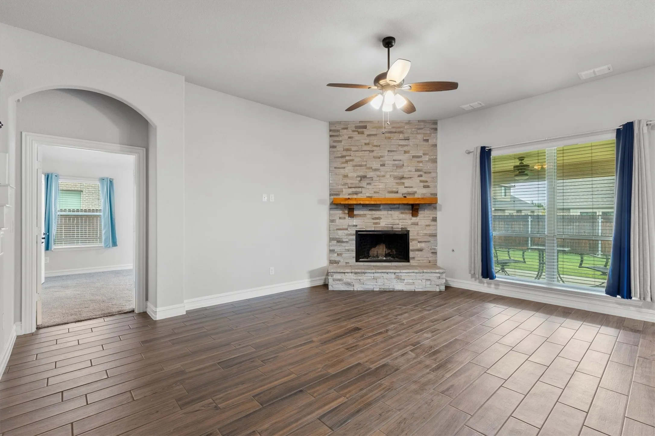 Single Family Residence For Sale in Tarrant County , 2602 Jaxon Way, Mansfield, Texas 76063, 4 Bedroom, 3 Bathroom, 2 Garage spaces, 3,262 Sqft, built in 2021, mls#21354665, Real Estate Agent in Mansfield, Homes For Sale in Tarrant county, Homes For Sale in Mansfield, Realtor in Mansfield Texas, Real Estate Brokerage Independent Realty Texas, Luminita Cordes Realtor
