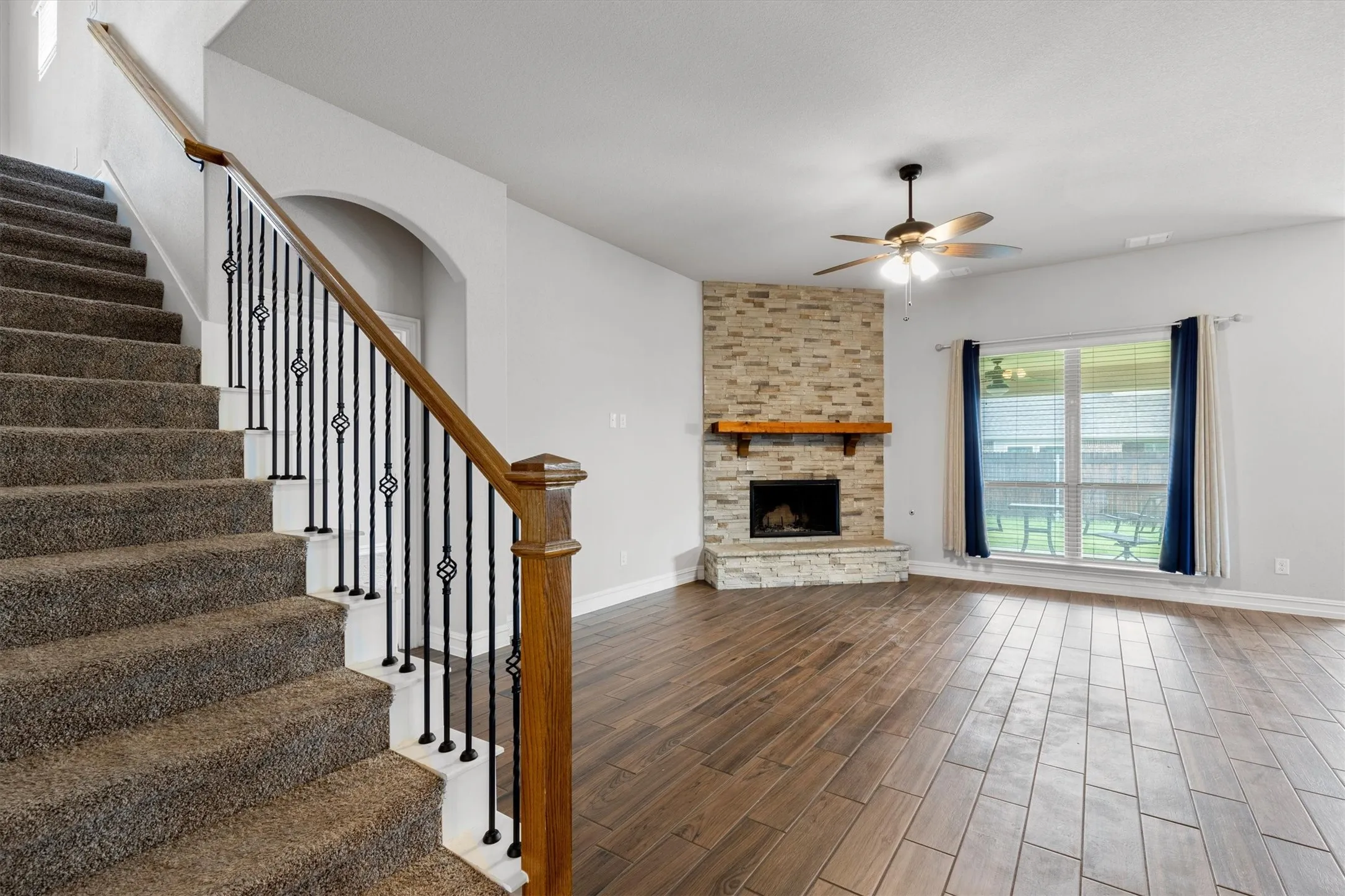 Single Family Residence For Sale in Tarrant County , 2602 Jaxon Way, Mansfield, Texas 76063, 4 Bedroom, 3 Bathroom, 2 Garage spaces, 3,262 Sqft, built in 2021, mls#21354665, Real Estate Agent in Mansfield, Homes For Sale in Tarrant county, Homes For Sale in Mansfield, Realtor in Mansfield Texas, Real Estate Brokerage Independent Realty Texas, Luminita Cordes Realtor