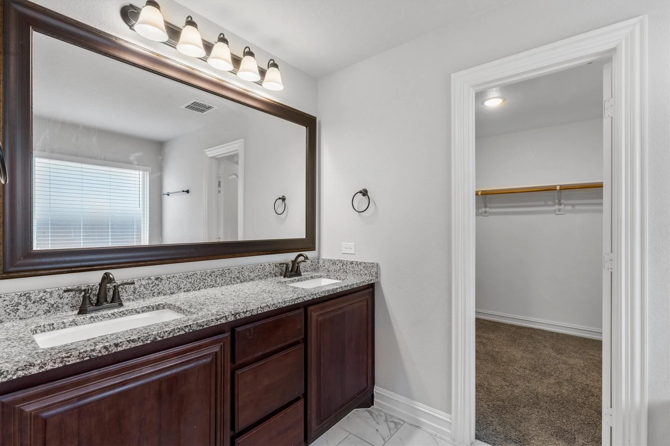 Single Family Residence For Sale in Tarrant County , 2602 Jaxon Way, Mansfield, Texas 76063, 4 Bedroom, 3 Bathroom, 2 Garage spaces, 3,262 Sqft, built in 2021, mls#21354665, Real Estate Agent in Mansfield, Homes For Sale in Tarrant county, Homes For Sale in Mansfield, Realtor in Mansfield Texas, Real Estate Brokerage Independent Realty Texas, Luminita Cordes Realtor