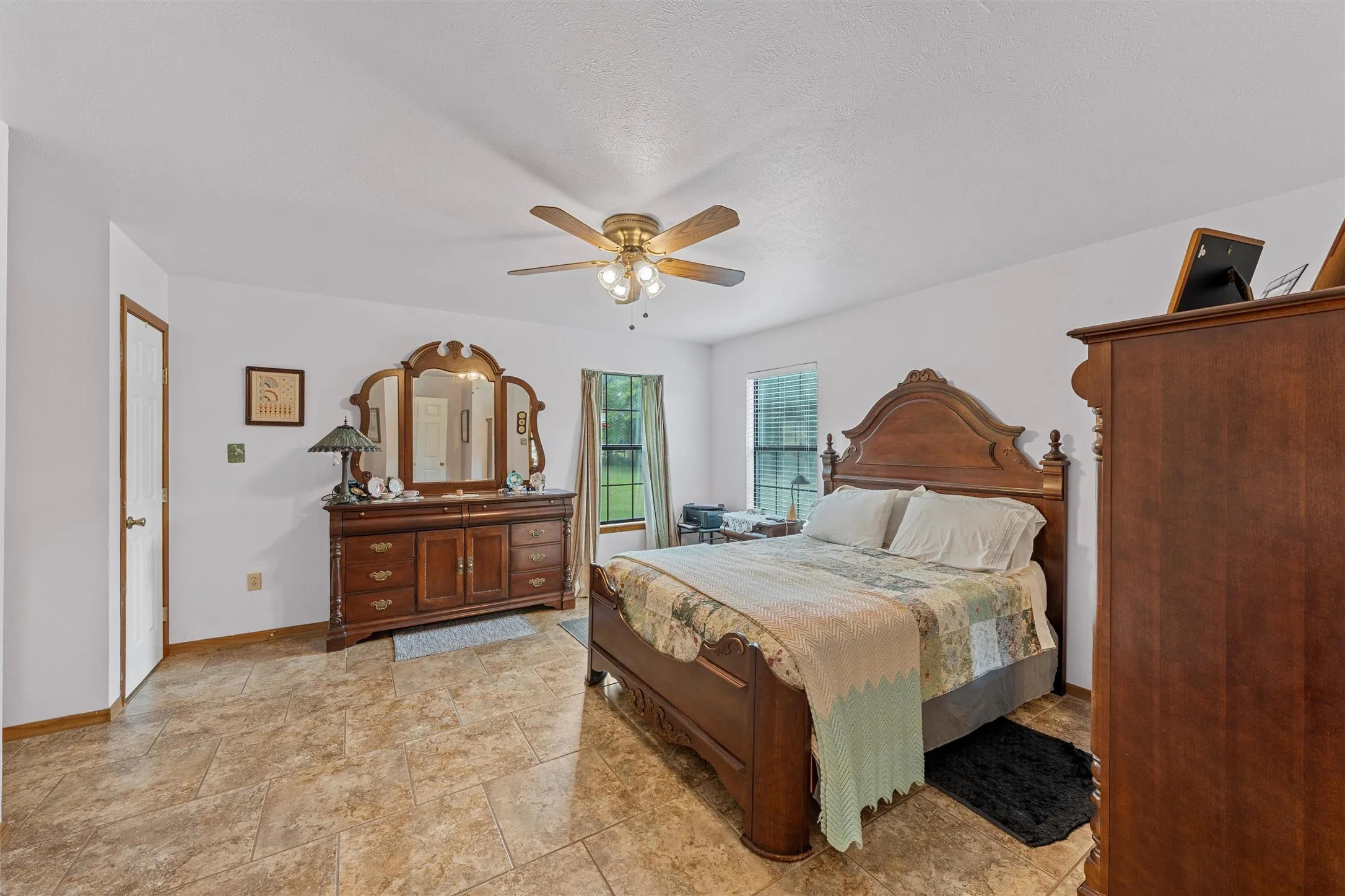 Single Family Residence For Sale in Limestone County , 671 Lcr 516, Mexia, Texas 76667, 3 Bedrooms, 2 Bathrooms, Garage spaces, 1,636 Sqft, built in 2005, Price $489,000, mls#21354579, Real Estate Agent in Mexia, Homes For Sale in Limestone county, Homes For Sale in Mexia, Realtor in Mexia Texas, Real Estate Brokerage Independent Realty Texas, Luminita Cordes Realtor