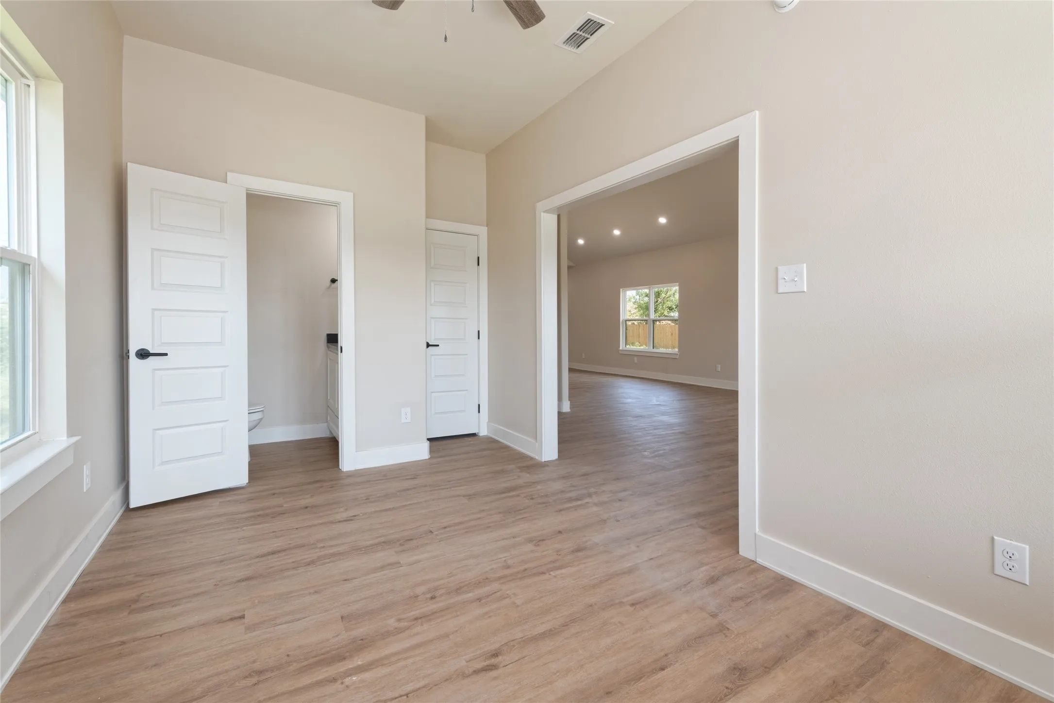 Single Family Residence For Sale in Taylor County , 308 Yucca, Merkel, Texas 79536, 4 Bedroom, 3 Bathroom, Garage spaces, 2,500 Sqft, built in 1926, mls#21353811, Real Estate Agent in Merkel, Homes For Sale in Taylor county, Homes For Sale in Merkel, Realtor in Merkel Texas, Real Estate Brokerage Independent Realty Texas, Luminita Cordes Realtor