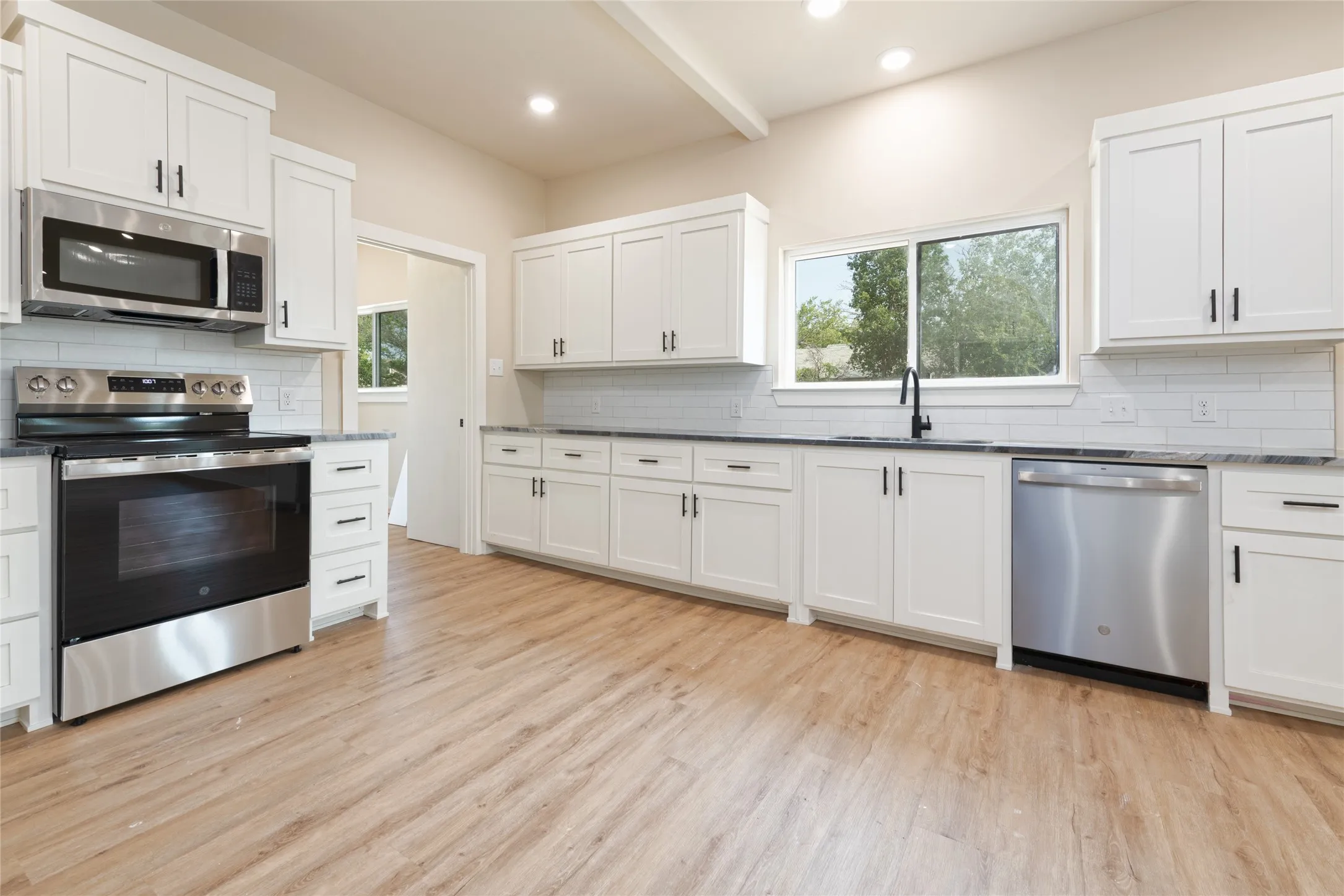 Single Family Residence For Sale in Taylor County , 308 Yucca, Merkel, Texas 79536, 4 Bedroom, 3 Bathroom, Garage spaces, 2,500 Sqft, built in 1926, mls#21353811, Real Estate Agent in Merkel, Homes For Sale in Taylor county, Homes For Sale in Merkel, Realtor in Merkel Texas, Real Estate Brokerage Independent Realty Texas, Luminita Cordes Realtor