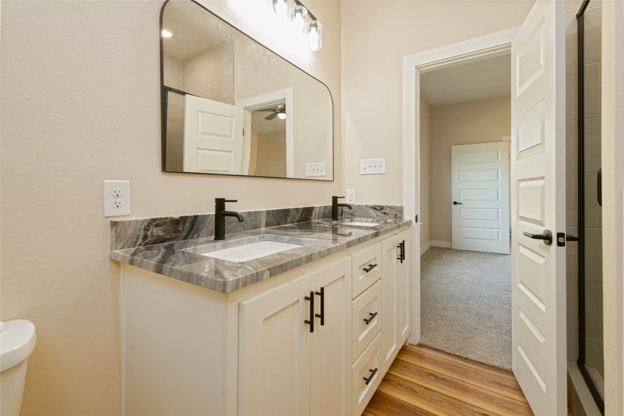 Single Family Residence For Sale in Taylor County , 308 Yucca, Merkel, Texas 79536, 4 Bedroom, 3 Bathroom, Garage spaces, 2,500 Sqft, built in 1926, mls#21353811, Real Estate Agent in Merkel, Homes For Sale in Taylor county, Homes For Sale in Merkel, Realtor in Merkel Texas, Real Estate Brokerage Independent Realty Texas, Luminita Cordes Realtor