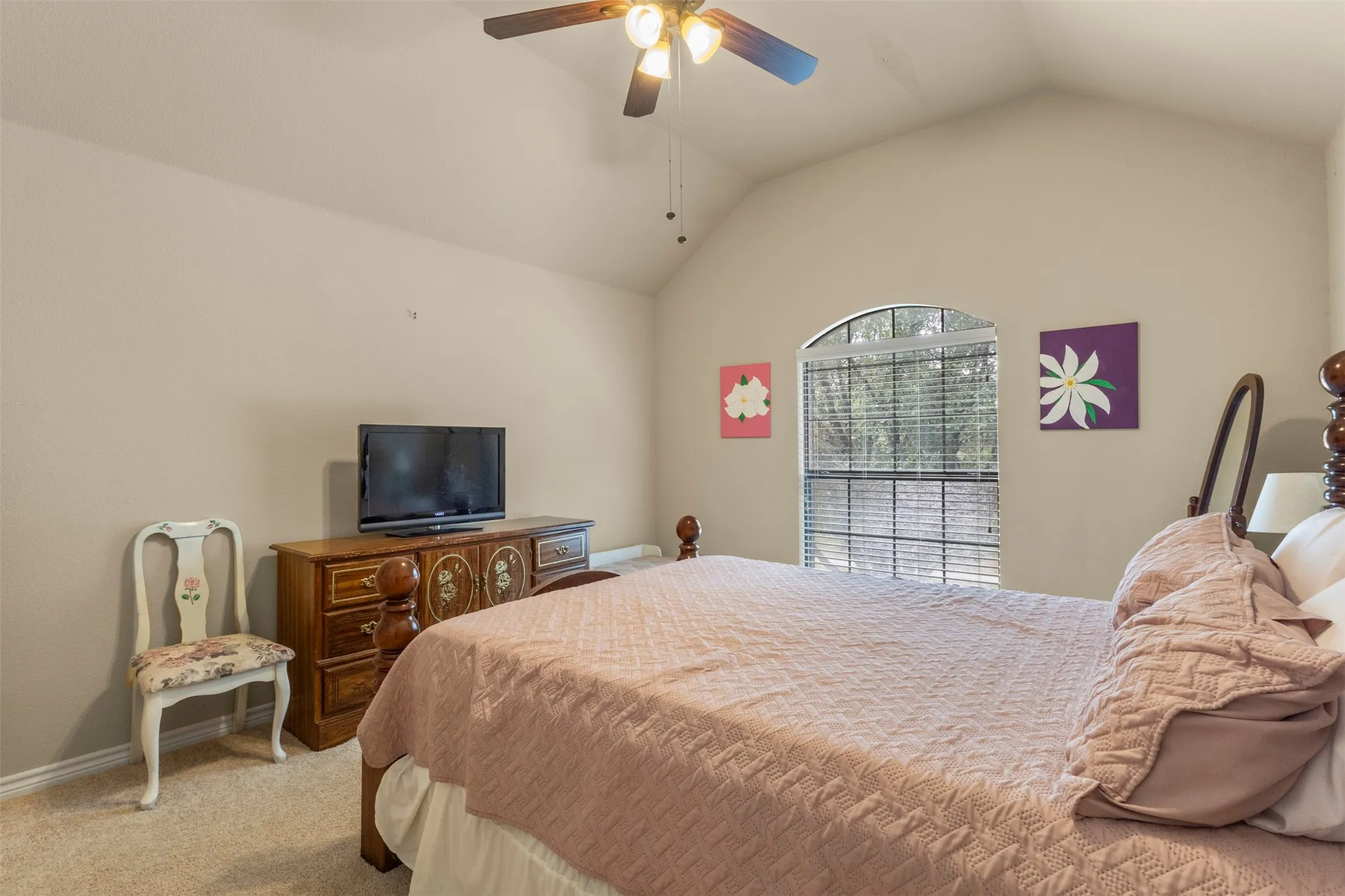 Single Family Residence For Sale in Tarrant County , 7256 Rueda, Grand Prairie, Texas 75054, 5 Bedroom, 4 Bathroom, 3 Garage spaces, 3,800 Sqft, built in 2009, mls#21354659, Real Estate Agent in Grand Prairie, Homes For Sale in Tarrant county, Homes For Sale in Grand Prairie, Realtor in Grand Prairie Texas, Real Estate Brokerage Independent Realty Texas, Luminita Cordes Realtor
