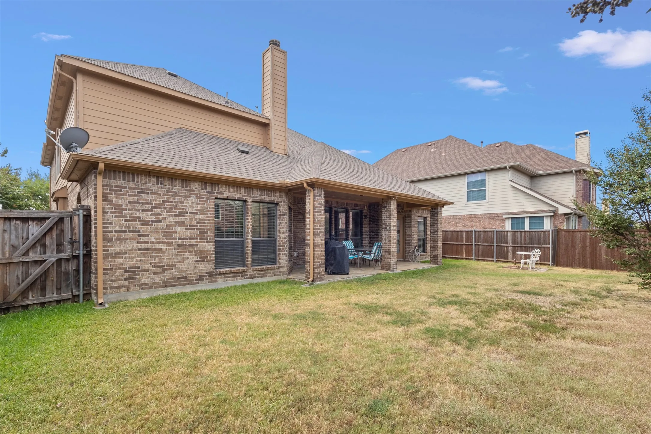 Single Family Residence For Sale in Tarrant County , 7256 Rueda, Grand Prairie, Texas 75054, 5 Bedroom, 4 Bathroom, 3 Garage spaces, 3,800 Sqft, built in 2009, mls#21354659, Real Estate Agent in Grand Prairie, Homes For Sale in Tarrant county, Homes For Sale in Grand Prairie, Realtor in Grand Prairie Texas, Real Estate Brokerage Independent Realty Texas, Luminita Cordes Realtor