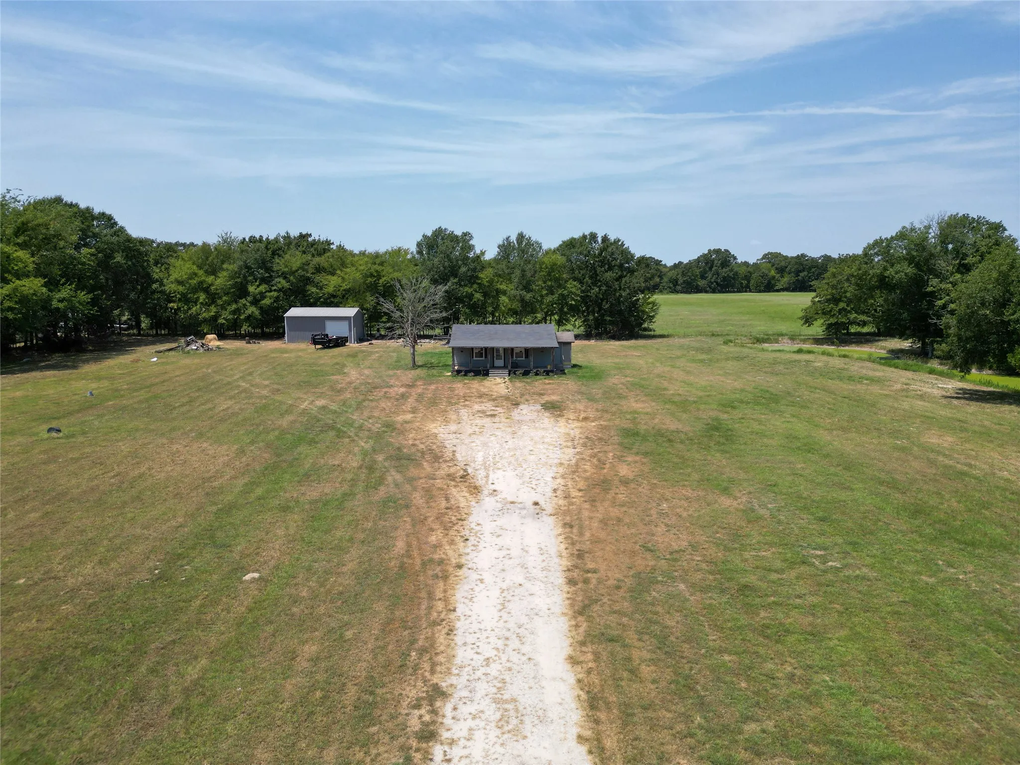 Single Family Residence For Sale in Wood County , 429 County Road 2610, Alba, Texas 75410, 2 Bedroom, 1 Bathroom, Garage spaces, 798 Sqft, built in 1998, Price $185,000, mls#21354571, Real Estate Agent in Alba, Homes For Sale in Wood county, Homes For Sale in Alba, Realtor in Alba Texas, Real Estate Brokerage Independent Realty Texas, Luminita Cordes Realtor