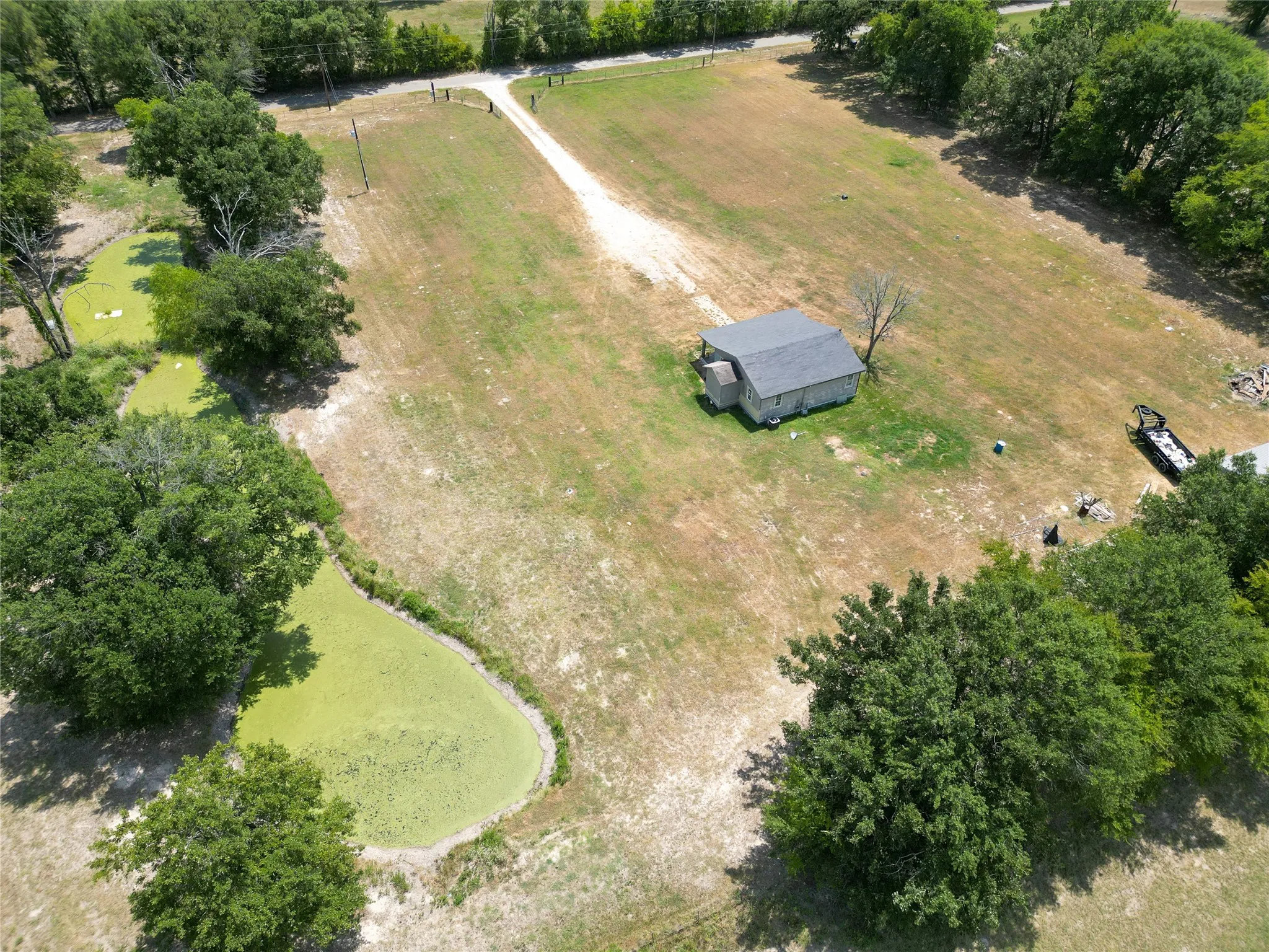 Single Family Residence For Sale in Wood County , 429 County Road 2610, Alba, Texas 75410, 2 Bedroom, 1 Bathroom, Garage spaces, 798 Sqft, built in 1998, Price $185,000, mls#21354571, Real Estate Agent in Alba, Homes For Sale in Wood county, Homes For Sale in Alba, Realtor in Alba Texas, Real Estate Brokerage Independent Realty Texas, Luminita Cordes Realtor