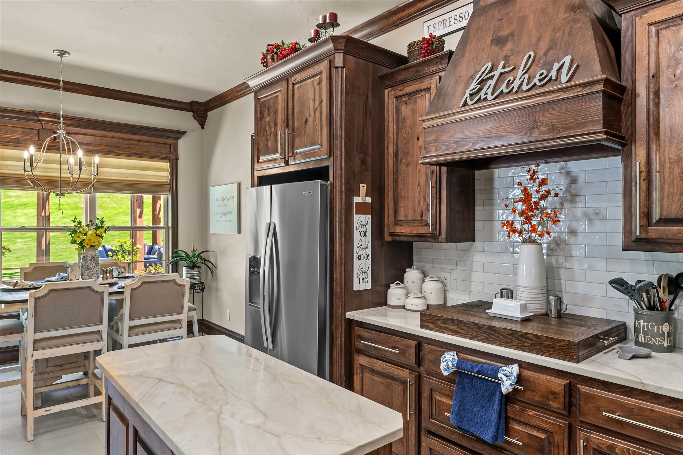 Single Family Residence For Sale in Harrison County , 190 Lacebark Lane, Hallsville, Texas 75605, 4 Bedroom, 4 Bathroom, 3 Garage spaces, 2,742 Sqft, built in 2012, mls#21354675, Real Estate Agent in Hallsville, Homes For Sale in Harrison county, Homes For Sale in Hallsville, Realtor in Hallsville Texas, Real Estate Brokerage Independent Realty Texas, Luminita Cordes Realtor