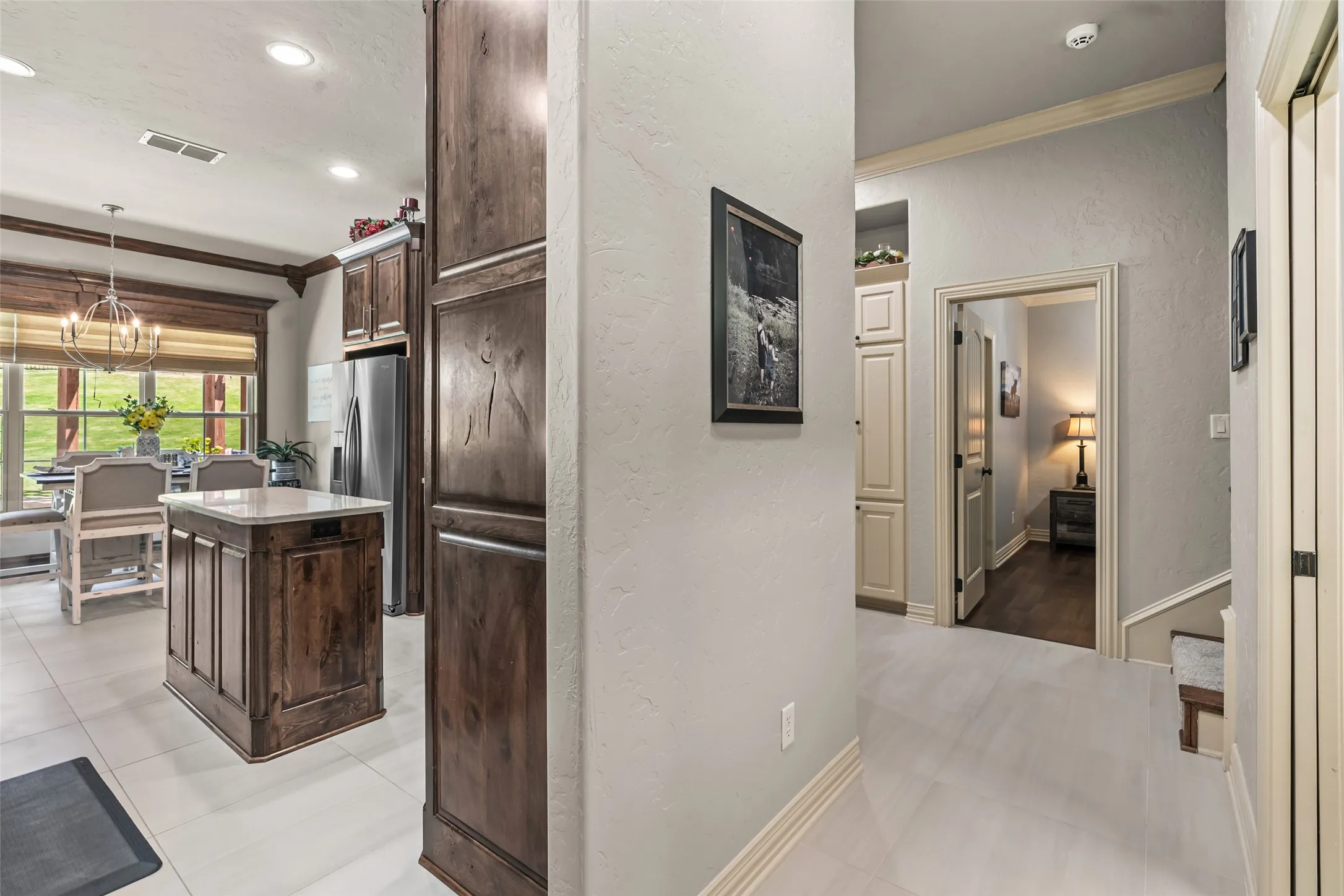 Single Family Residence For Sale in Harrison County , 190 Lacebark Lane, Hallsville, Texas 75605, 4 Bedroom, 4 Bathroom, 3 Garage spaces, 2,742 Sqft, built in 2012, mls#21354675, Real Estate Agent in Hallsville, Homes For Sale in Harrison county, Homes For Sale in Hallsville, Realtor in Hallsville Texas, Real Estate Brokerage Independent Realty Texas, Luminita Cordes Realtor