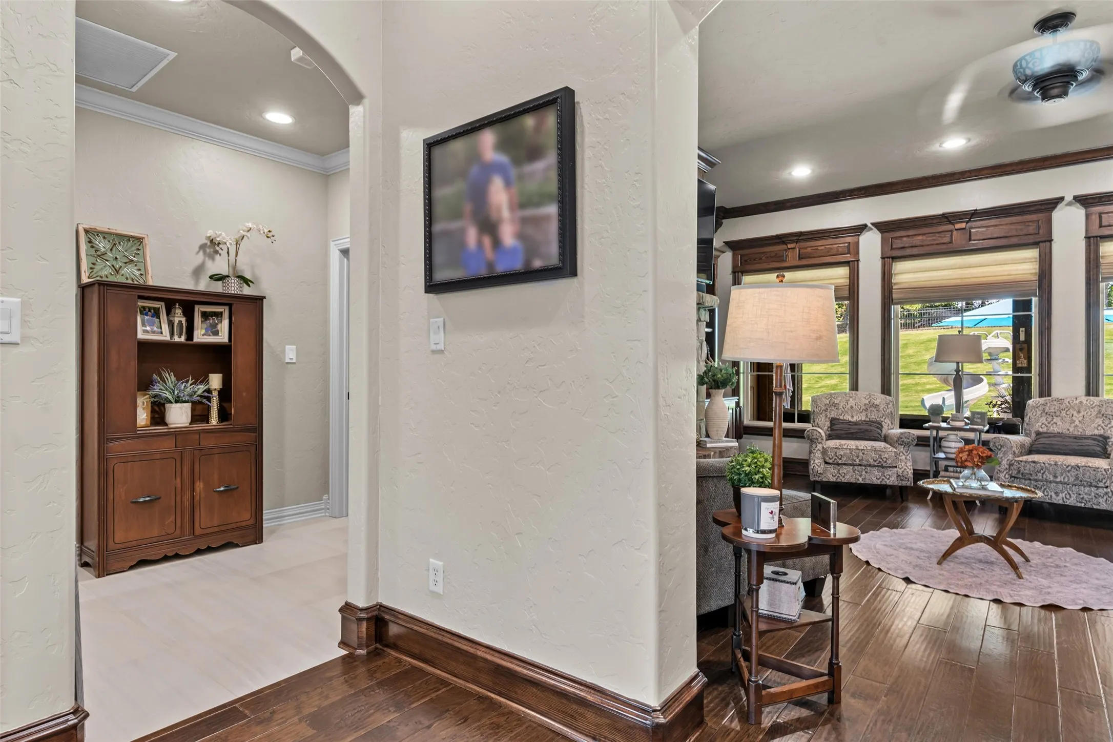 Single Family Residence For Sale in Harrison County , 190 Lacebark Lane, Hallsville, Texas 75605, 4 Bedroom, 4 Bathroom, 3 Garage spaces, 2,742 Sqft, built in 2012, mls#21354675, Real Estate Agent in Hallsville, Homes For Sale in Harrison county, Homes For Sale in Hallsville, Realtor in Hallsville Texas, Real Estate Brokerage Independent Realty Texas, Luminita Cordes Realtor