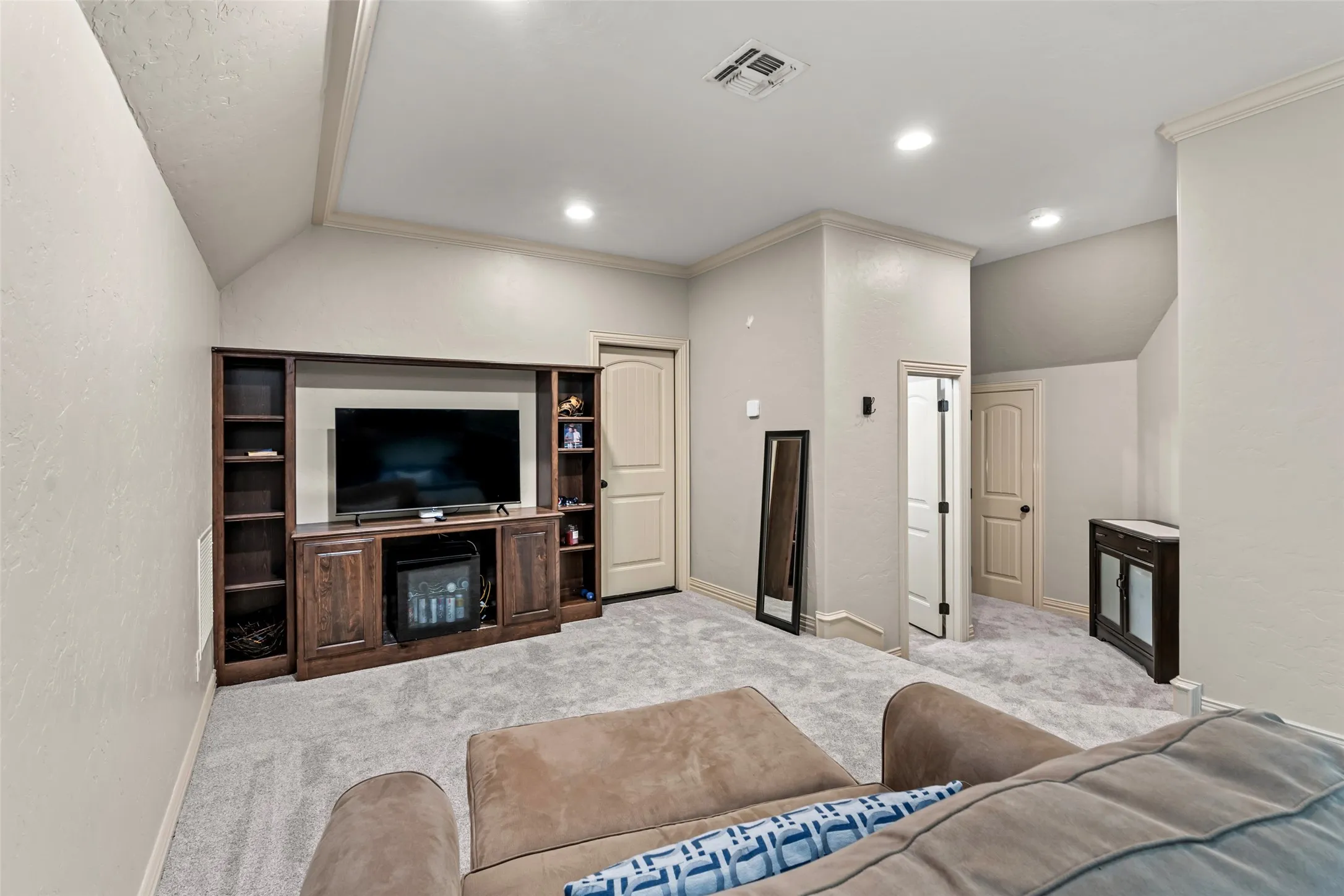 Single Family Residence For Sale in Harrison County , 190 Lacebark Lane, Hallsville, Texas 75605, 4 Bedroom, 4 Bathroom, 3 Garage spaces, 2,742 Sqft, built in 2012, mls#21354675, Real Estate Agent in Hallsville, Homes For Sale in Harrison county, Homes For Sale in Hallsville, Realtor in Hallsville Texas, Real Estate Brokerage Independent Realty Texas, Luminita Cordes Realtor