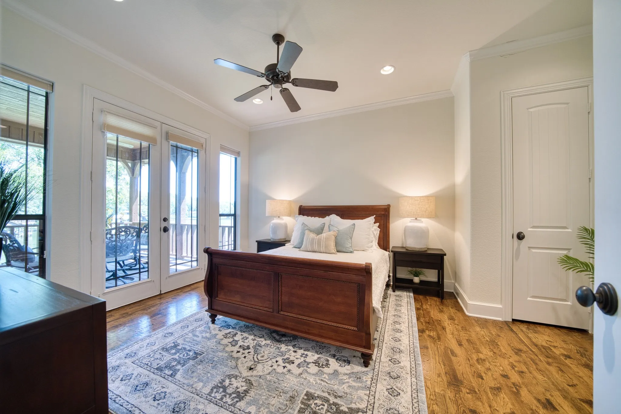 Hardwood-style flooring throughout