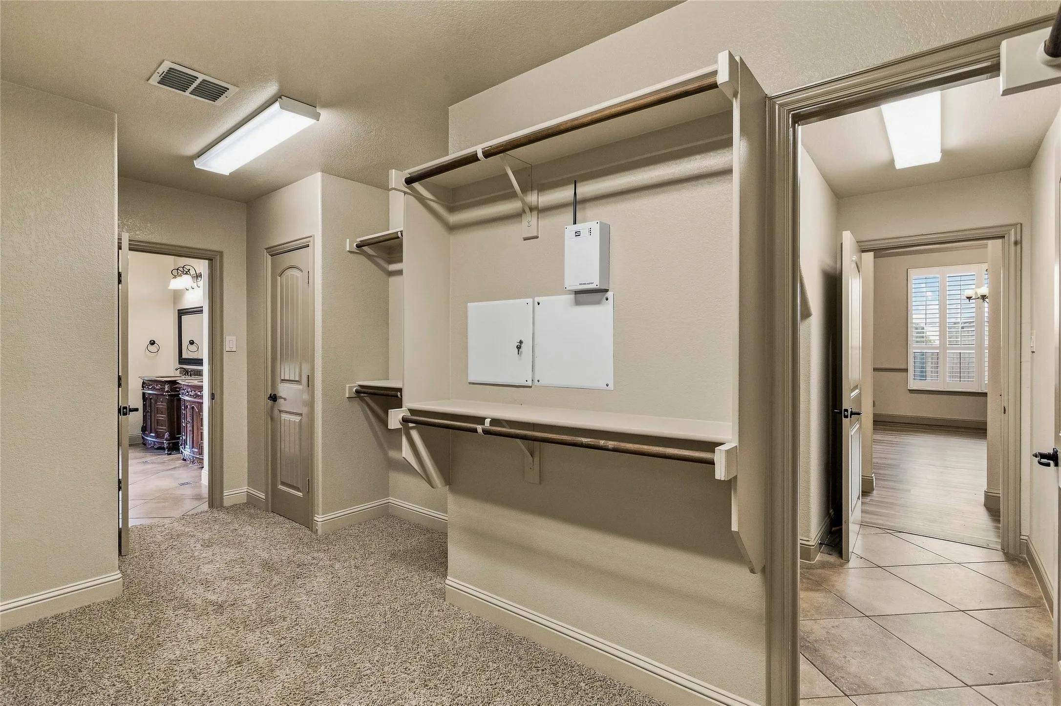 Single Family Residence For Sale in Kaufman County , 1005 Finsbury Park, Forney, Texas 75126, 3 Bedroom, 3 Bathroom, 2 Garage spaces, 2,726 Sqft, built in 2010, mls#21354187, Real Estate Agent in Forney, Homes For Sale in Kaufman county, Homes For Sale in Forney, Realtor in Forney Texas, Real Estate Brokerage Independent Realty Texas, Luminita Cordes Realtor