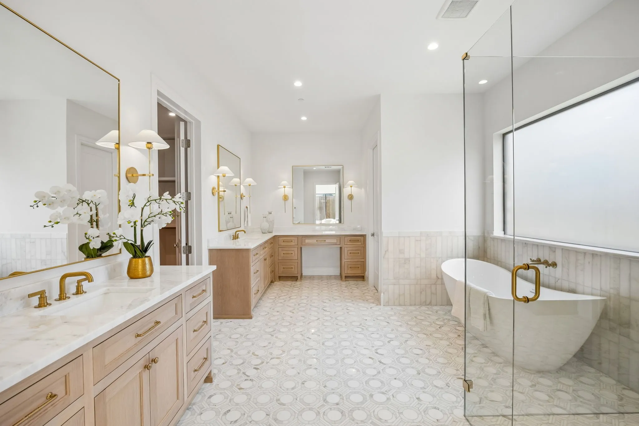 Primary bath