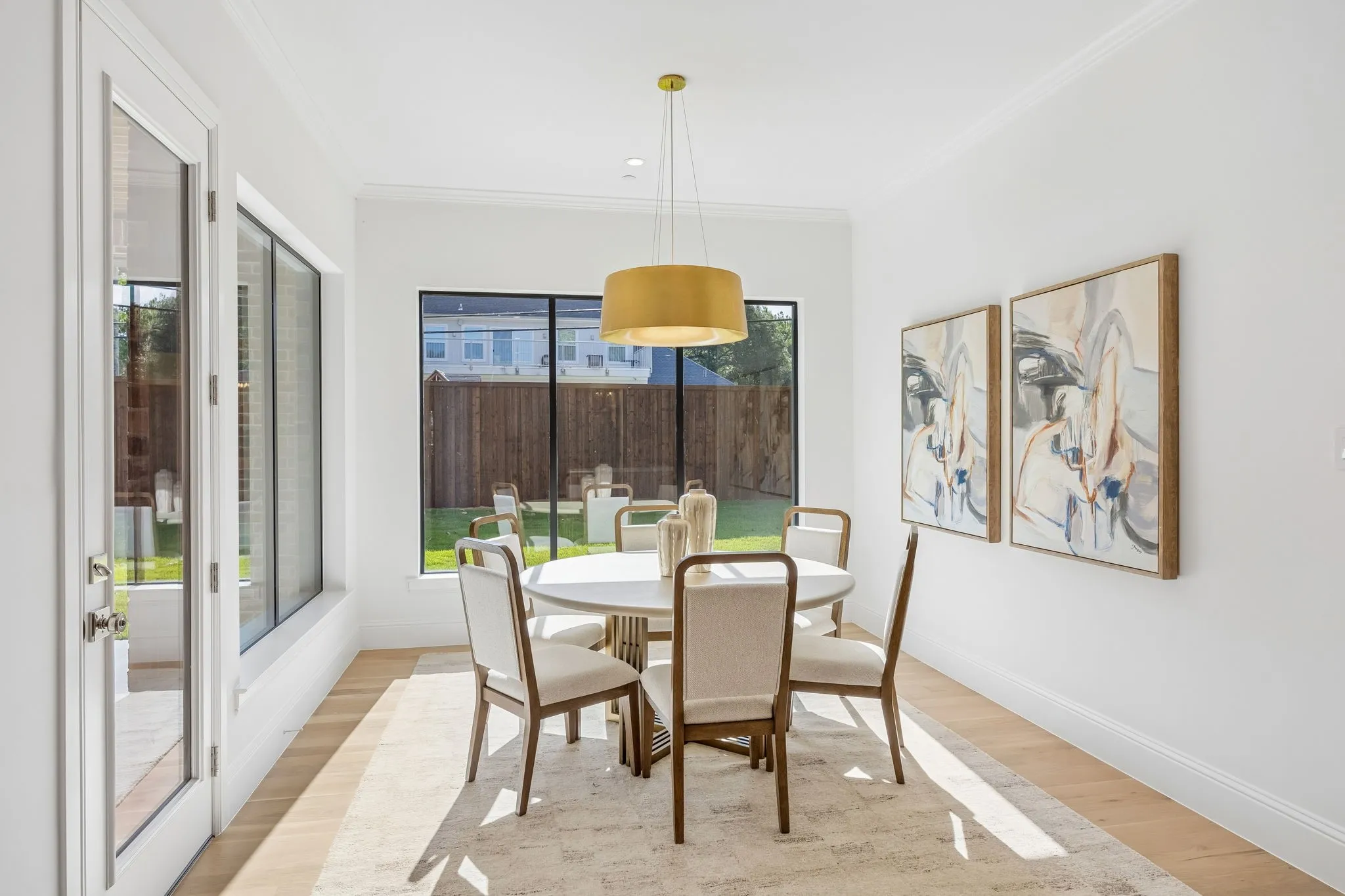 Breakfast nook