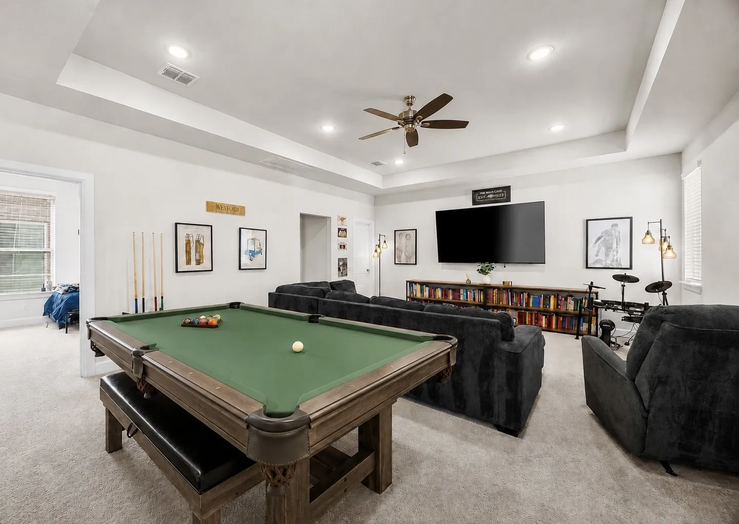 Single Family Residence For Sale in Rockwall County , 3552 Golden Bell Court, Heath, Texas 75126, 4 Bedroom, 4 Bathroom, 2 Garage spaces, 2,889 Sqft, built in 2022, mls#21351146, Real Estate Agent in Heath, Homes For Sale in Rockwall county, Homes For Sale in Heath, Realtor in Heath Texas, Real Estate Brokerage Independent Realty Texas, Luminita Cordes Realtor