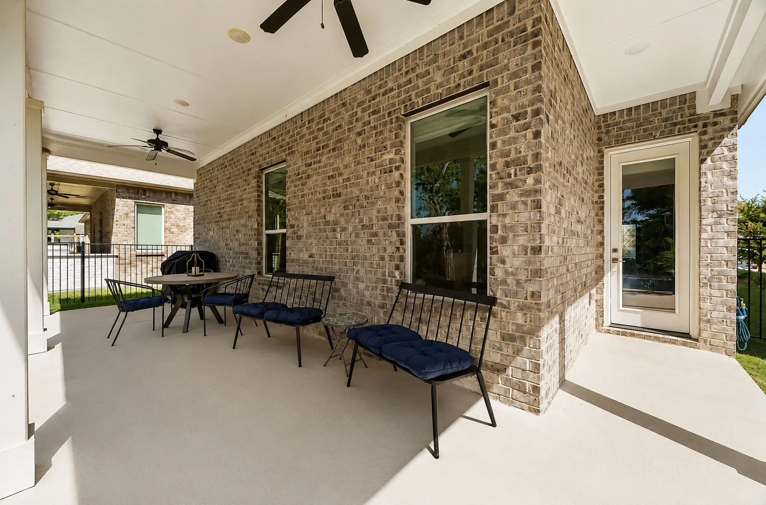 Single Family Residence For Sale in Rockwall County , 3552 Golden Bell Court, Heath, Texas 75126, 4 Bedroom, 4 Bathroom, 2 Garage spaces, 2,889 Sqft, built in 2022, mls#21351146, Real Estate Agent in Heath, Homes For Sale in Rockwall county, Homes For Sale in Heath, Realtor in Heath Texas, Real Estate Brokerage Independent Realty Texas, Luminita Cordes Realtor