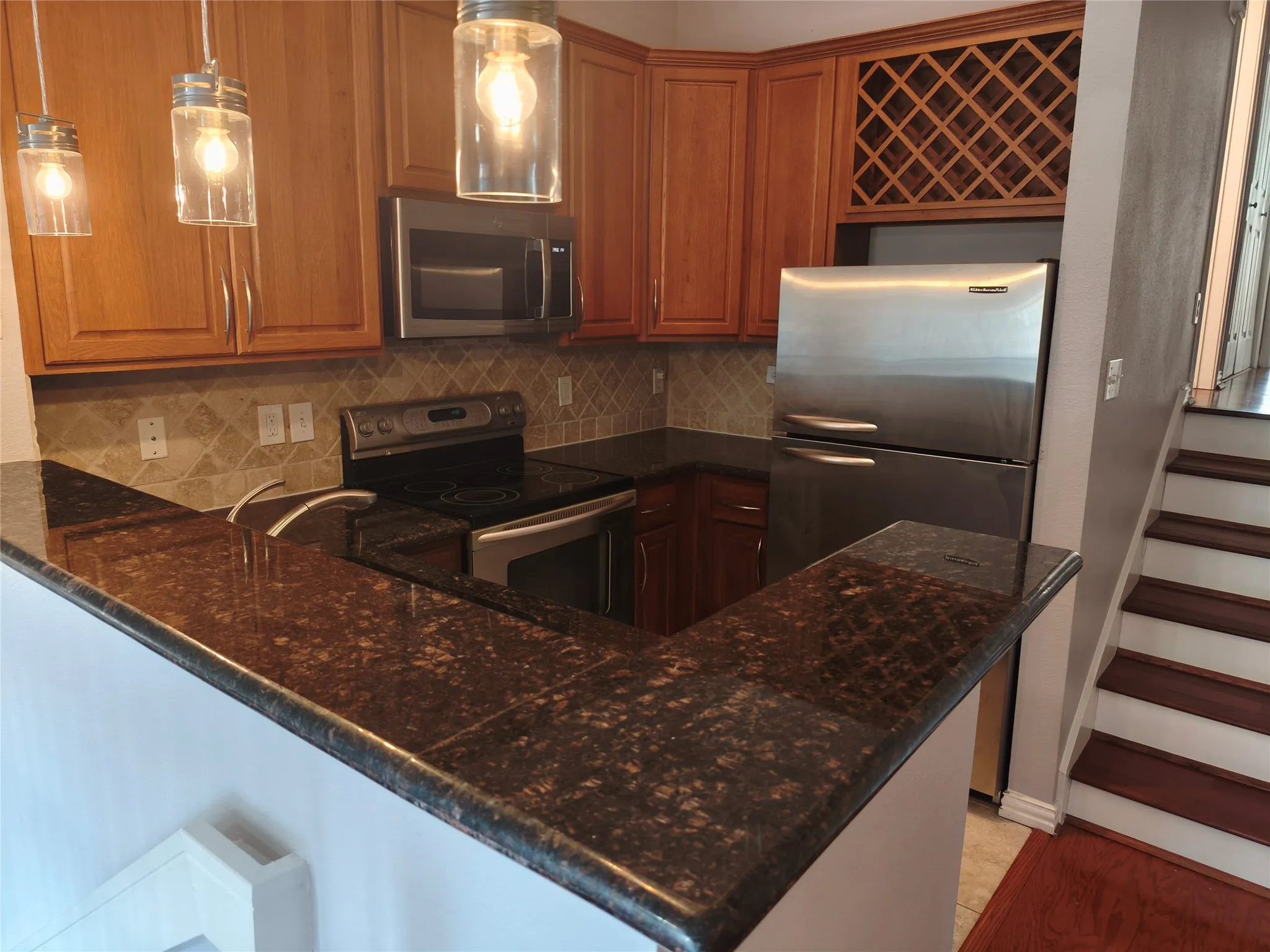 Condominium For Sale in Dallas County , 2201 Wolf Street 2205, Dallas, Texas 75201, 1 Bedroom, 1 Bathroom, 1 Garage spaces, 1,025 Sqft, built in 1995, mls#21354690, Real Estate Agent in Dallas, Homes For Sale in Dallas county, Homes For Sale in Dallas, Realtor in Dallas Texas, Real Estate Brokerage Independent Realty Texas, Luminita Cordes Realtor