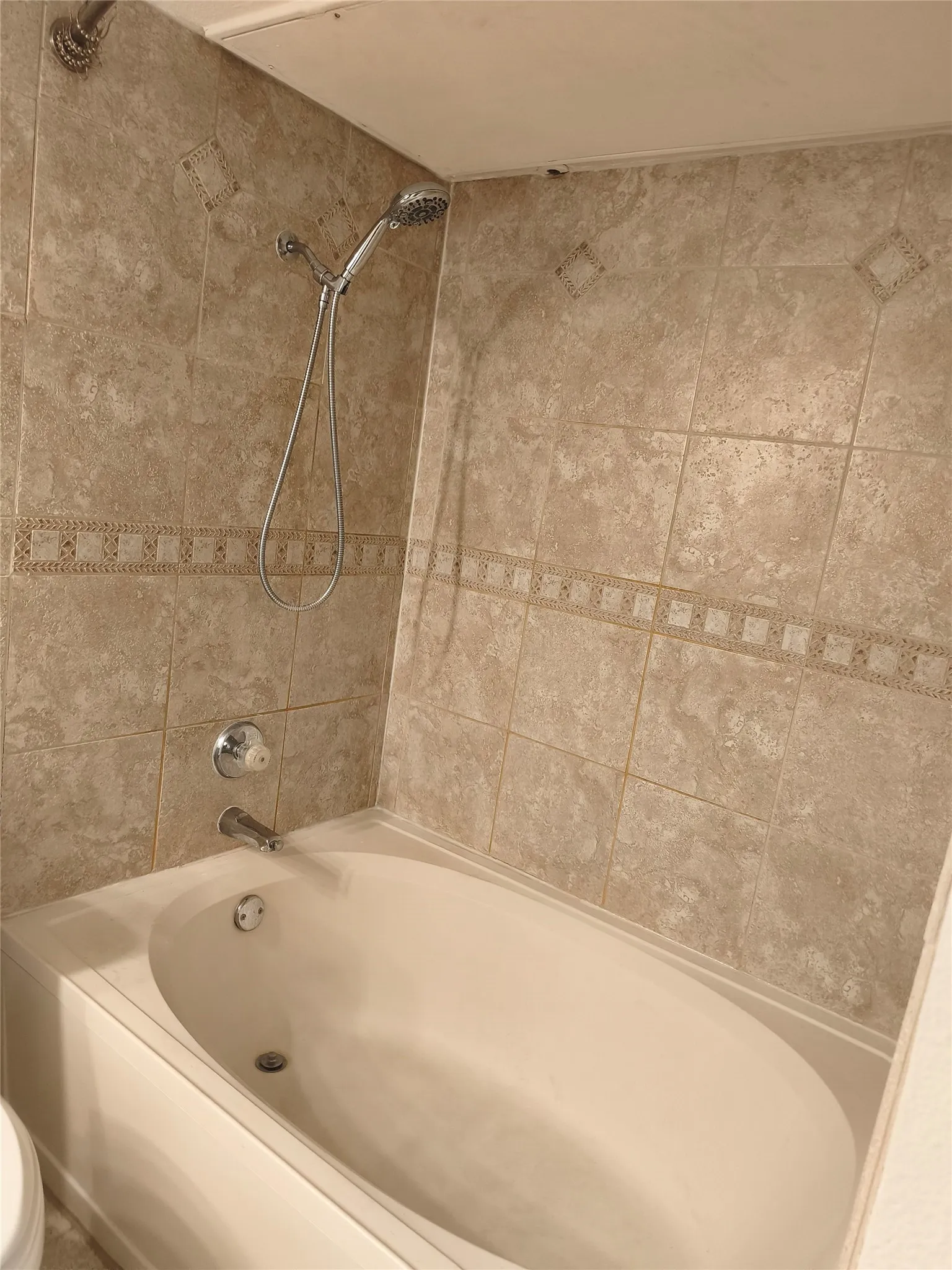 Condominium For Sale in Dallas County , 2201 Wolf Street 2205, Dallas, Texas 75201, 1 Bedroom, 1 Bathroom, 1 Garage spaces, 1,025 Sqft, built in 1995, mls#21354690, Real Estate Agent in Dallas, Homes For Sale in Dallas county, Homes For Sale in Dallas, Realtor in Dallas Texas, Real Estate Brokerage Independent Realty Texas, Luminita Cordes Realtor