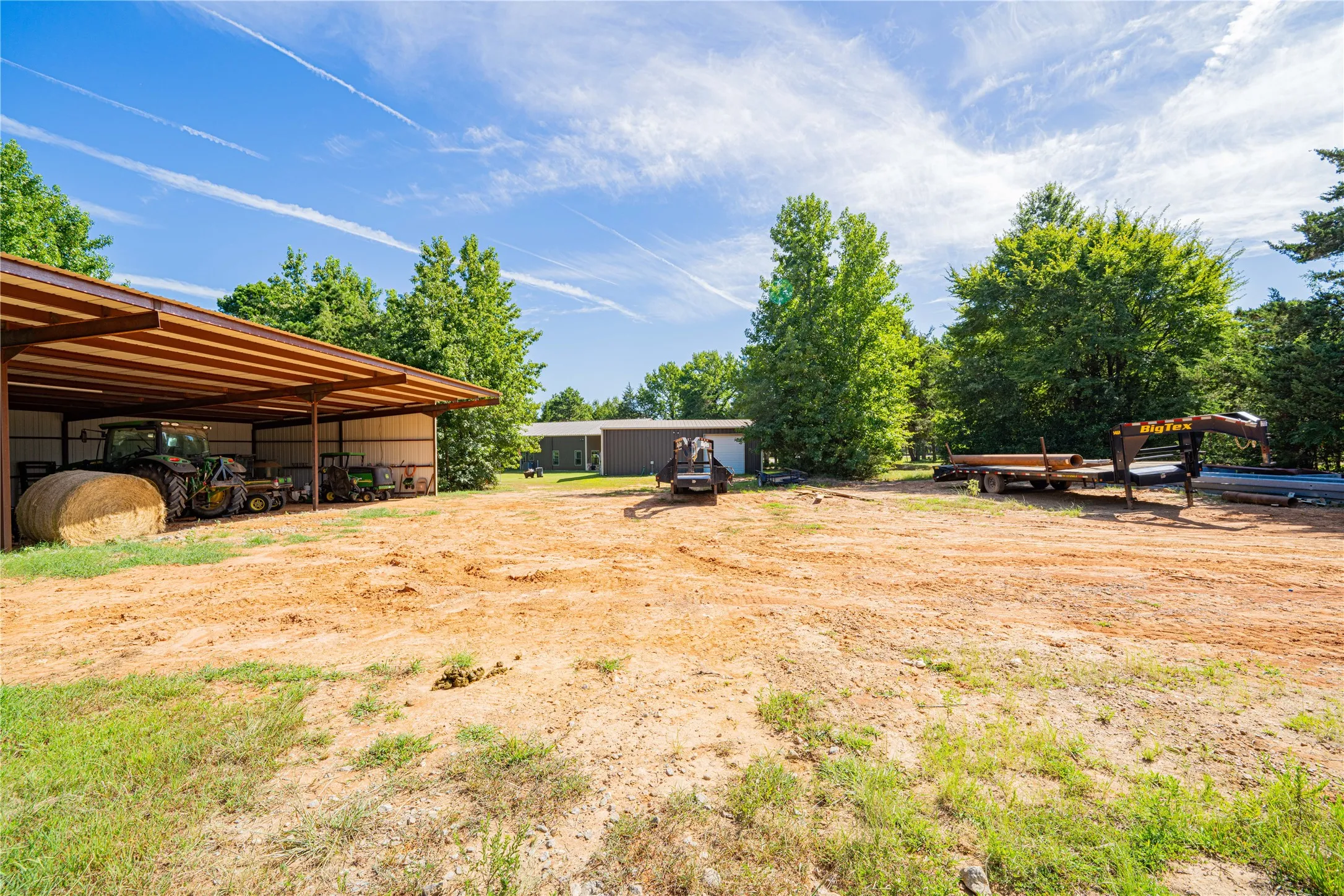 Apartment For Sale in Titus County , 7635 N US Highway 271 Highway, Mt Pleasant, Texas 75455, 3 Bedroom, 3 Bathroom, 2 Garage spaces, 3,000 Sqft, built in 2023, Price $575,000, mls#21347465, Real Estate Agent in Mt Pleasant, Homes For Sale in Titus county, Homes For Sale in Mt Pleasant, Realtor in Mt Pleasant Texas, Real Estate Brokerage Independent Realty Texas, Luminita Cordes Realtor