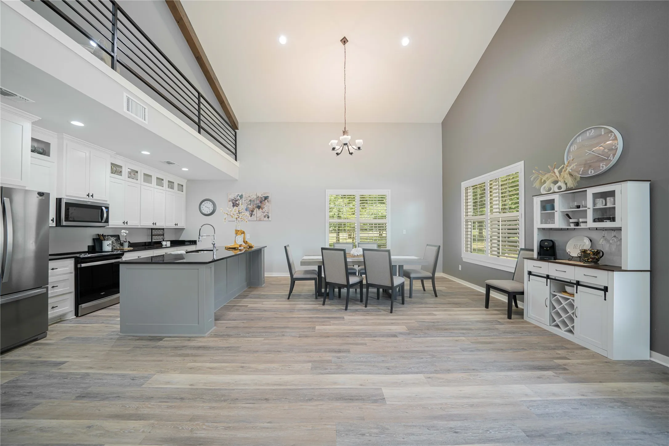 Apartment For Sale in Titus County , 7635 N US Highway 271 Highway, Mt Pleasant, Texas 75455, 3 Bedroom, 3 Bathroom, 2 Garage spaces, 3,000 Sqft, built in 2023, Price $575,000, mls#21347465, Real Estate Agent in Mt Pleasant, Homes For Sale in Titus county, Homes For Sale in Mt Pleasant, Realtor in Mt Pleasant Texas, Real Estate Brokerage Independent Realty Texas, Luminita Cordes Realtor
