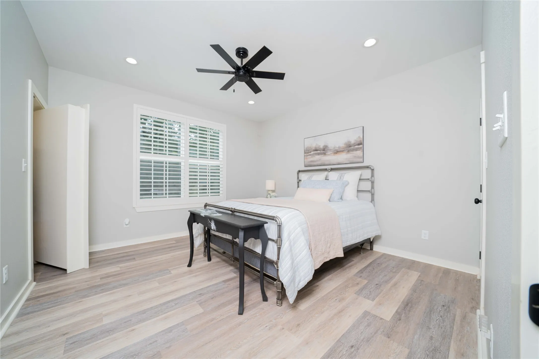 Apartment For Sale in Titus County , 7635 N US Highway 271 Highway, Mt Pleasant, Texas 75455, 3 Bedroom, 3 Bathroom, 2 Garage spaces, 3,000 Sqft, built in 2023, Price $575,000, mls#21347465, Real Estate Agent in Mt Pleasant, Homes For Sale in Titus county, Homes For Sale in Mt Pleasant, Realtor in Mt Pleasant Texas, Real Estate Brokerage Independent Realty Texas, Luminita Cordes Realtor