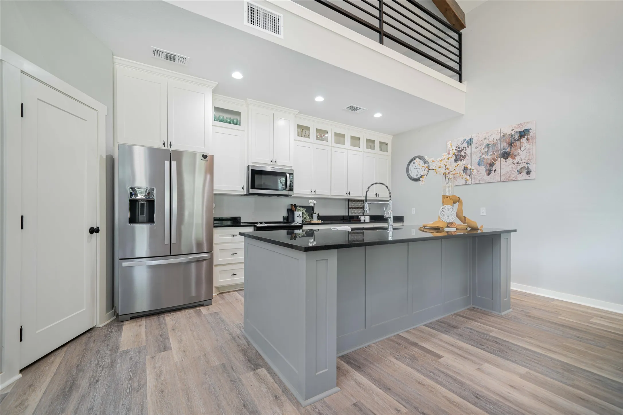 Apartment For Sale in Titus County , 7635 N US Highway 271 Highway, Mt Pleasant, Texas 75455, 3 Bedroom, 3 Bathroom, 2 Garage spaces, 3,000 Sqft, built in 2023, Price $575,000, mls#21347465, Real Estate Agent in Mt Pleasant, Homes For Sale in Titus county, Homes For Sale in Mt Pleasant, Realtor in Mt Pleasant Texas, Real Estate Brokerage Independent Realty Texas, Luminita Cordes Realtor