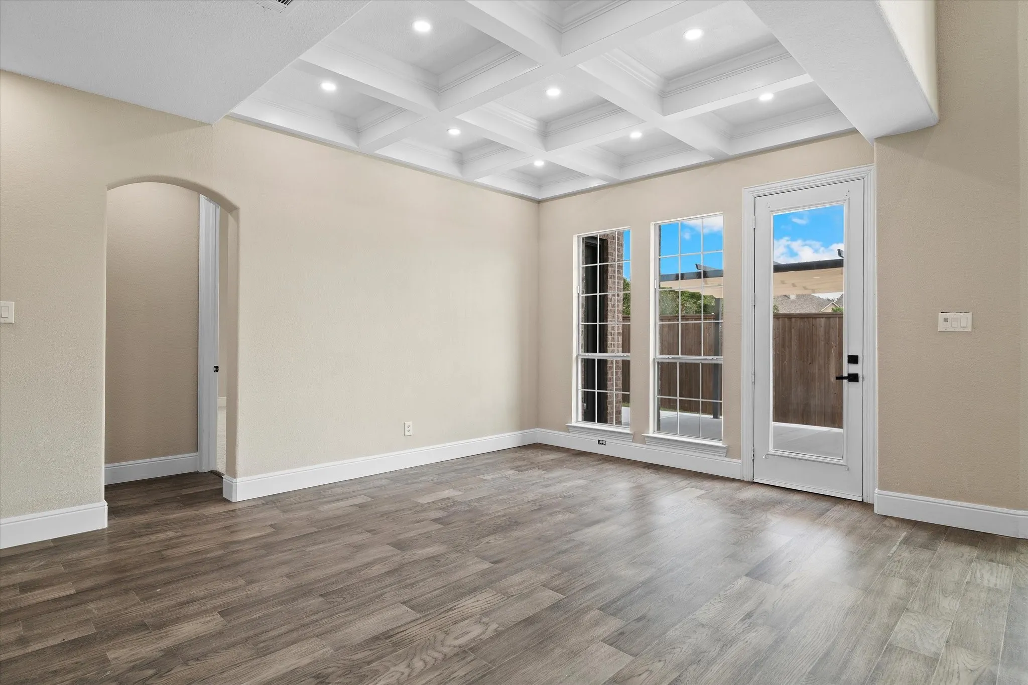 Single Family Residence For Sale in Collin County , 1006 Cardinal Court, Murphy, Texas 75094, 6 Bedroom, 5 Bathroom, 3 Garage spaces, 5,458 Sqft, built in 2008, mls#21343977, Real Estate Agent in Murphy, Homes For Sale in Collin county, Homes For Sale in Murphy, Realtor in Murphy Texas, Real Estate Brokerage Independent Realty Texas, Luminita Cordes Realtor