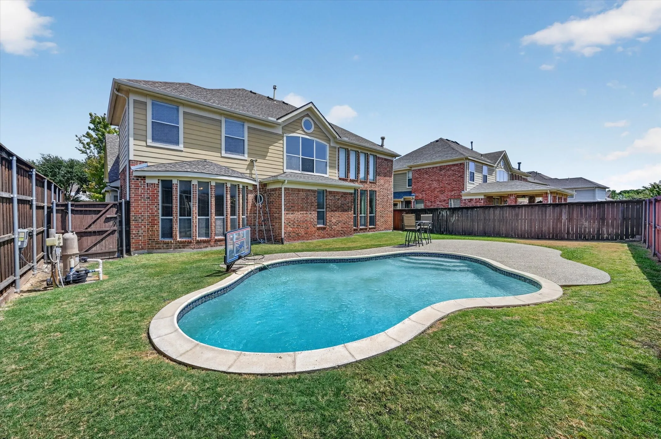 Single Family Residence For Rent in Collin County , 4612 Quiet Circle, Plano, Texas 75024, 5 Bedroom, 4 Bathroom, 2 Garage spaces, 3,674 Sqft, built in 2007, mls#21353931, Real Estate Agent in Plano, Homes For Rent in Collin county, Homes For Rent in Plano, Realtor in Plano Texas, Real Estate Brokerage Independent Realty Texas, Luminita Cordes Realtor