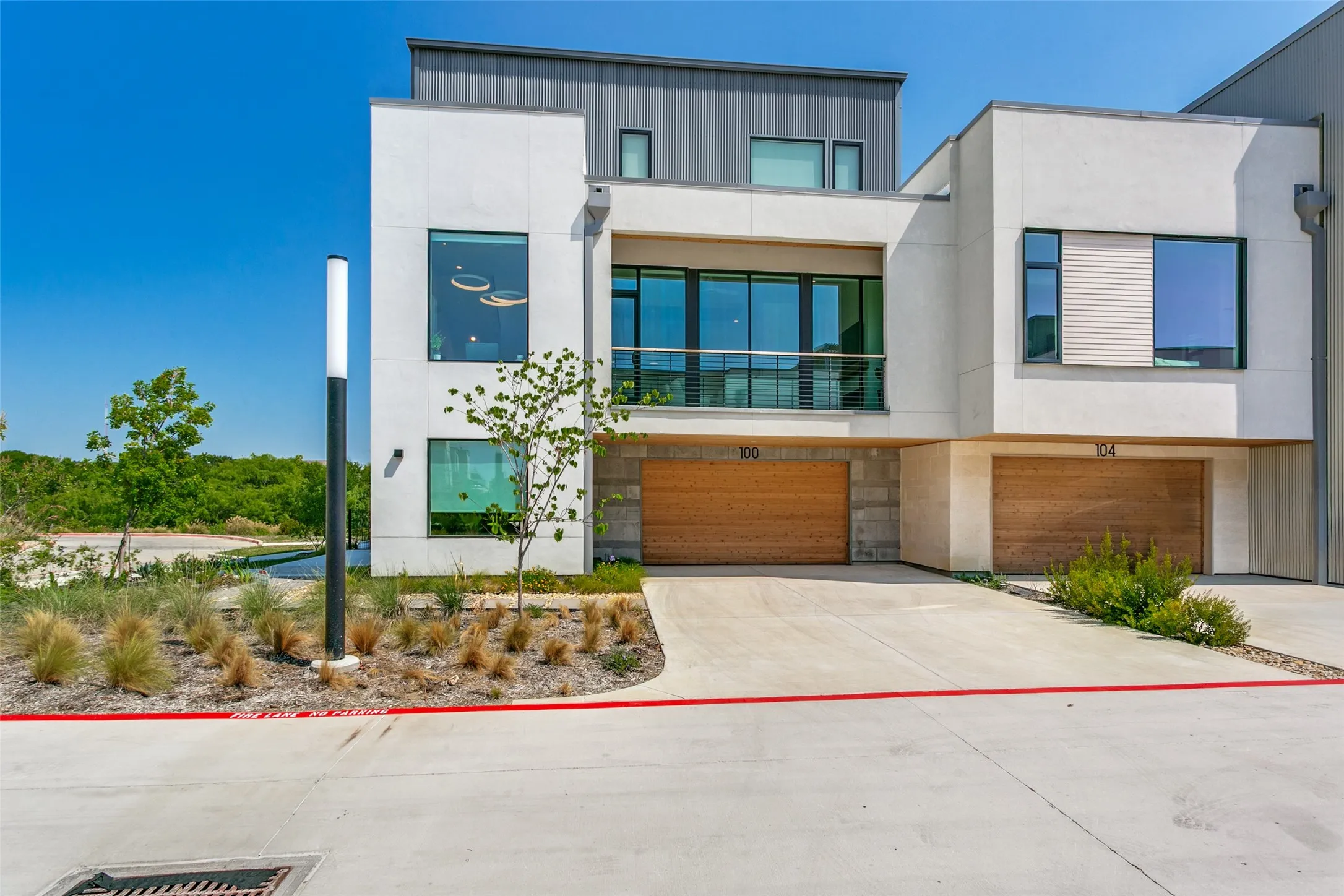 Condominium For Rent in Denton County , 1111 Raiford Rd 100, Carrollton, Texas 75007, 4 Bedroom, 4 Bathroom, 3 Garage spaces, 3,525 Sqft, built in 2025, mls#21353760, Real Estate Agent in Carrollton, Homes For Rent in Denton county, Homes For Rent in Carrollton, Realtor in Carrollton Texas, Real Estate Brokerage Independent Realty Texas, Luminita Cordes Realtor