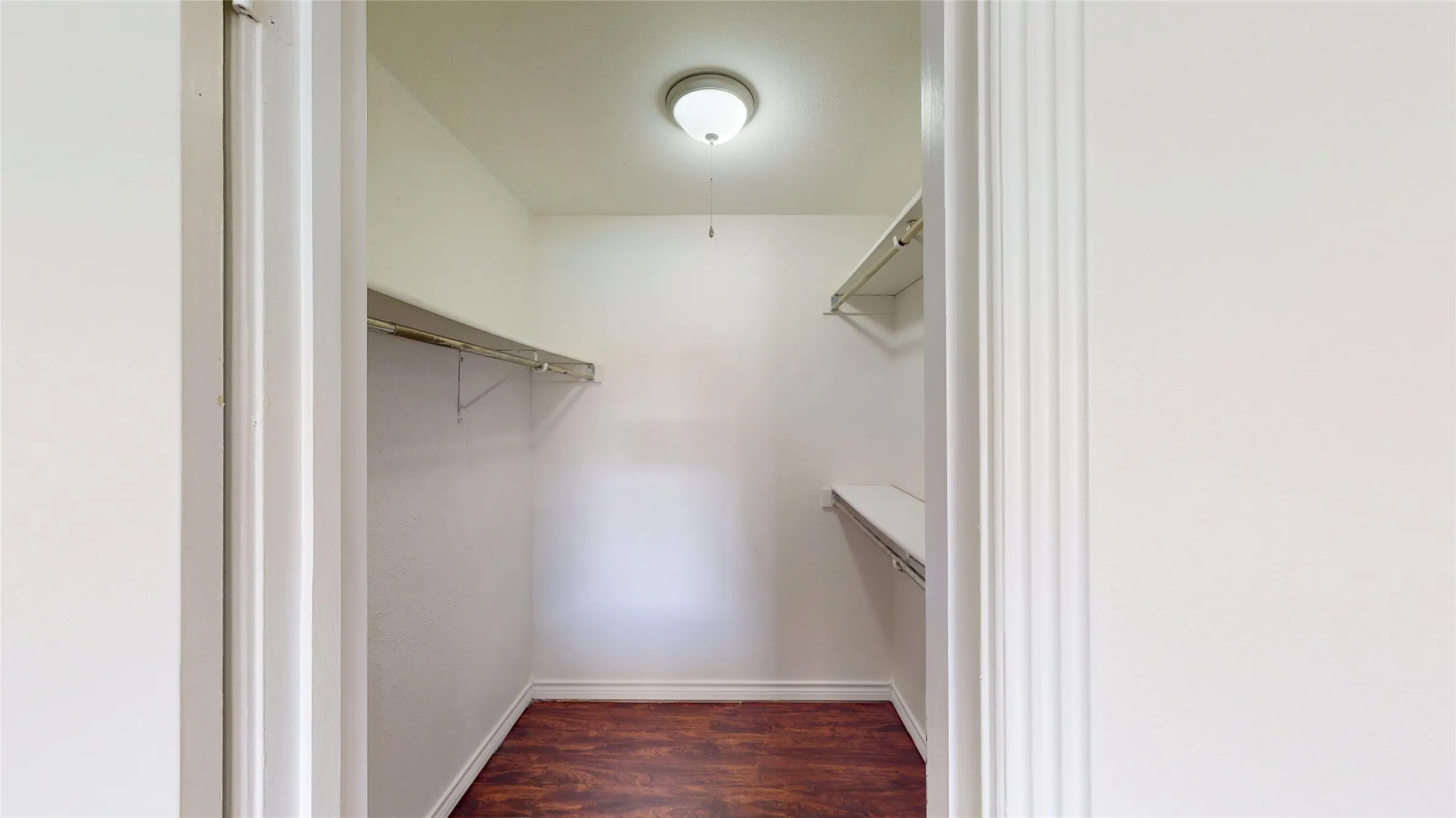 Single Family Residence For Sale in Dallas County , 617 Prairie Lane, Mesquite, Texas 75150, 4 Bedroom, 2 Bathroom, Garage spaces, 1,913 Sqft, built in 1979, mls#21354670, Real Estate Agent in Mesquite, Homes For Sale in Dallas county, Homes For Sale in Mesquite, Realtor in Mesquite Texas, Real Estate Brokerage Independent Realty Texas, Luminita Cordes Realtor