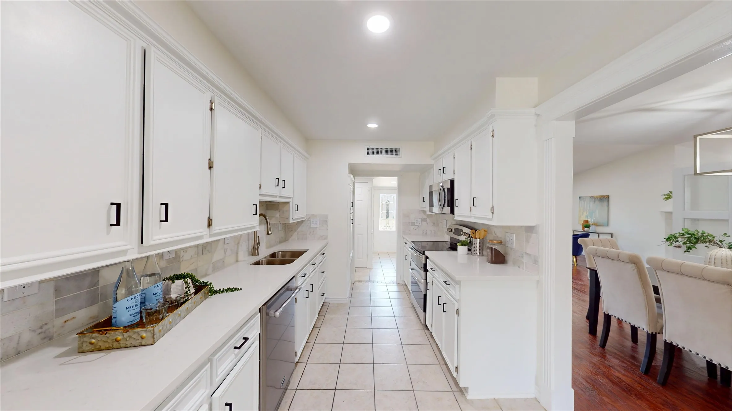 Single Family Residence For Sale in Dallas County , 617 Prairie Lane, Mesquite, Texas 75150, 4 Bedroom, 2 Bathroom, Garage spaces, 1,913 Sqft, built in 1979, mls#21354670, Real Estate Agent in Mesquite, Homes For Sale in Dallas county, Homes For Sale in Mesquite, Realtor in Mesquite Texas, Real Estate Brokerage Independent Realty Texas, Luminita Cordes Realtor