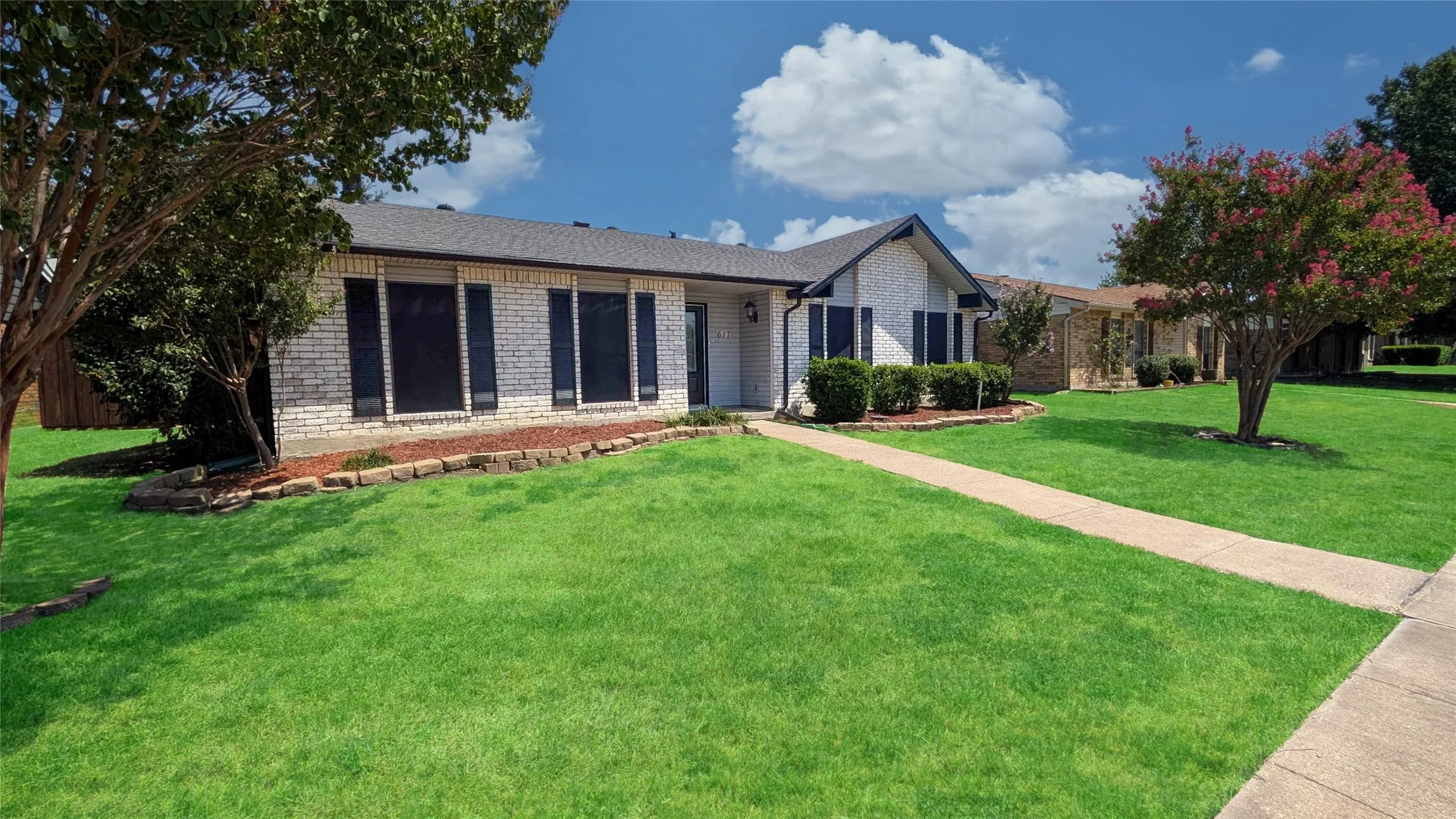 Single Family Residence For Sale in Dallas County , 617 Prairie Lane, Mesquite, Texas 75150, 4 Bedroom, 2 Bathroom, Garage spaces, 1,913 Sqft, built in 1979, mls#21354670, Real Estate Agent in Mesquite, Homes For Sale in Dallas county, Homes For Sale in Mesquite, Realtor in Mesquite Texas, Real Estate Brokerage Independent Realty Texas, Luminita Cordes Realtor