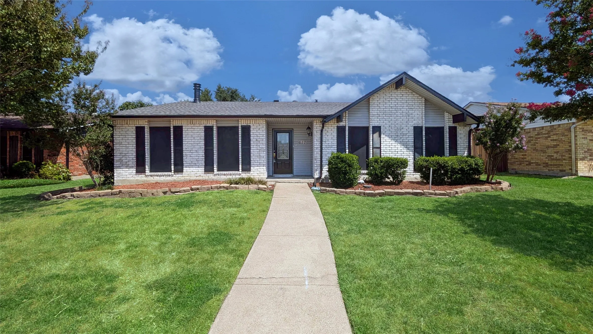 Single Family Residence For Sale in Dallas County , 617 Prairie Lane, Mesquite, Texas 75150, 4 Bedroom, 2 Bathroom, Garage spaces, 1,913 Sqft, built in 1979, mls#21354670, Real Estate Agent in Mesquite, Homes For Sale in Dallas county, Homes For Sale in Mesquite, Realtor in Mesquite Texas, Real Estate Brokerage Independent Realty Texas, Luminita Cordes Realtor