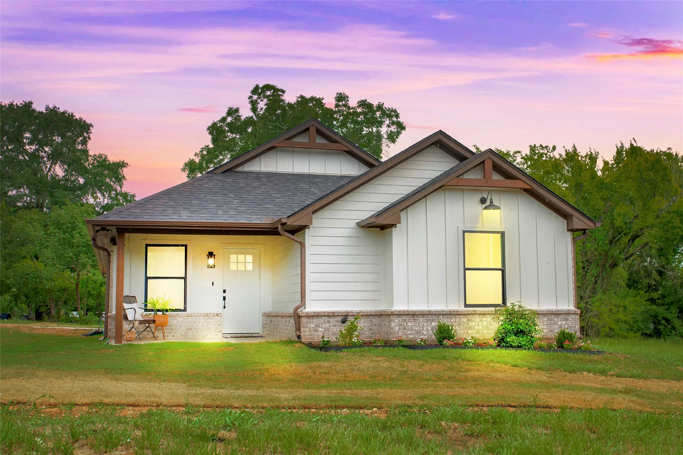 Single Family Residence For Sale in Smith County , 113 W Magnolia, Troup, Texas 75789, 3 Bedroom, 2 Bathroom, Garage spaces, 1,360 Sqft, built in 2025, mls#21354717, Real Estate Agent in Troup, Homes For Sale in Smith county, Homes For Sale in Troup, Realtor in Troup Texas, Real Estate Brokerage Independent Realty Texas, Luminita Cordes Realtor