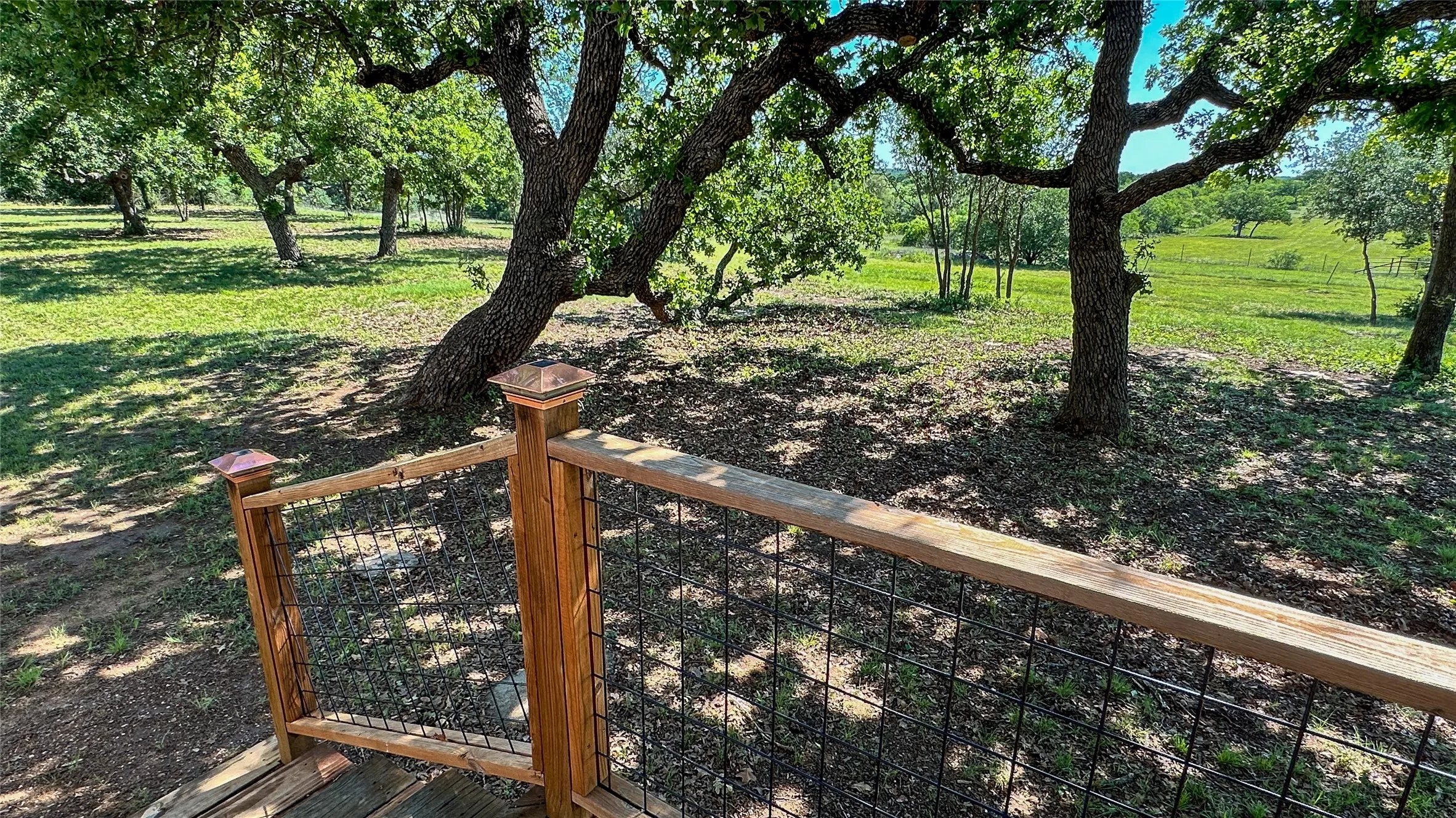 Single Family Residence For Sale in Eastland County , 2417 HWY 569 Highway S 1, Cisco, Texas 76437, 3 Bedroom, 2 Bathroom, Garage spaces, 1,815 Sqft, built in 1997, mls#21354716, Real Estate Agent in Cisco, Homes For Sale in Eastland county, Homes For Sale in Cisco, Realtor in Cisco Texas, Real Estate Brokerage Independent Realty Texas, Luminita Cordes Realtor