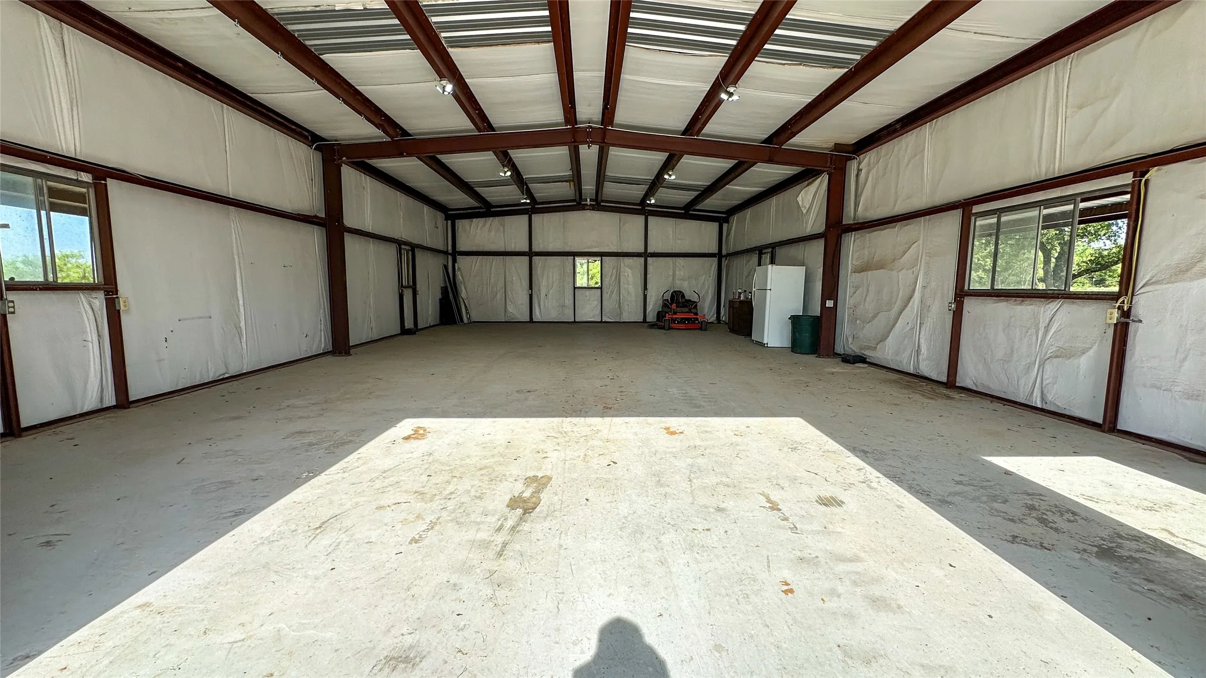 Single Family Residence For Sale in Eastland County , 2417 HWY 569 Highway S 1, Cisco, Texas 76437, 3 Bedroom, 2 Bathroom, Garage spaces, 1,815 Sqft, built in 1997, mls#21354716, Real Estate Agent in Cisco, Homes For Sale in Eastland county, Homes For Sale in Cisco, Realtor in Cisco Texas, Real Estate Brokerage Independent Realty Texas, Luminita Cordes Realtor