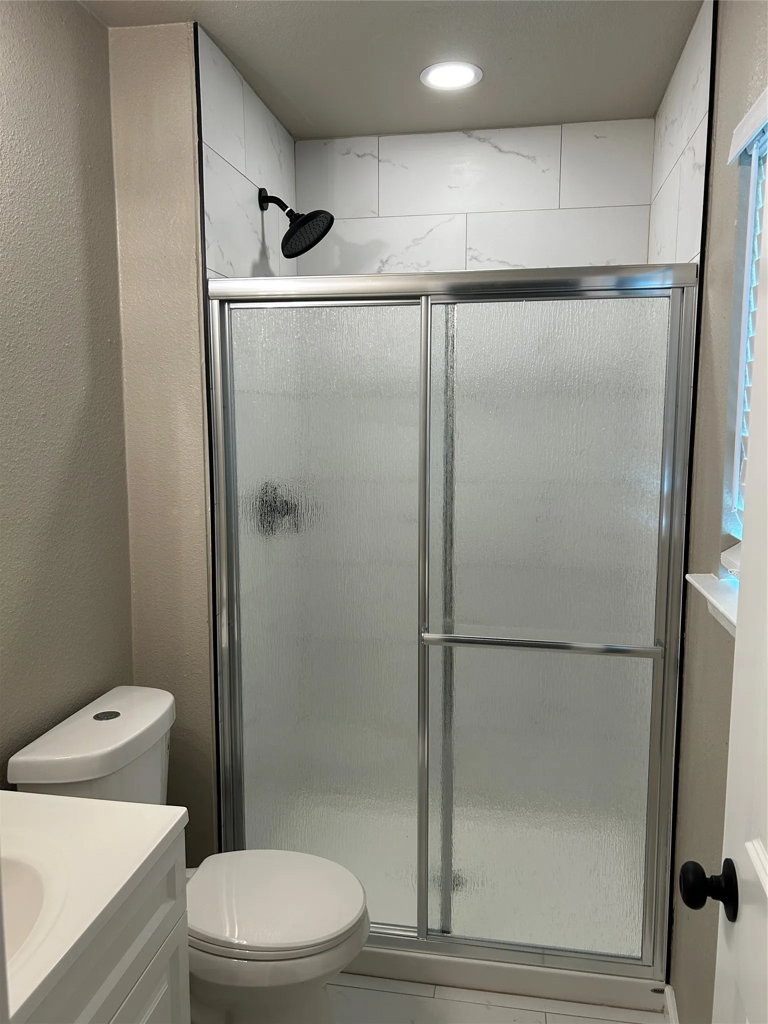 Single Family Residence For Sale in Dallas County , 3837 Burning Tree Lane, Garland, Texas 75042, 3 Bedroom, 2 Bathroom, 1 Garage spaces, 1,372 Sqft, built in 1968, mls#21354722, Real Estate Agent in Garland, Homes For Sale in Dallas county, Homes For Sale in Garland, Realtor in Garland Texas, Real Estate Brokerage Independent Realty Texas, Luminita Cordes Realtor