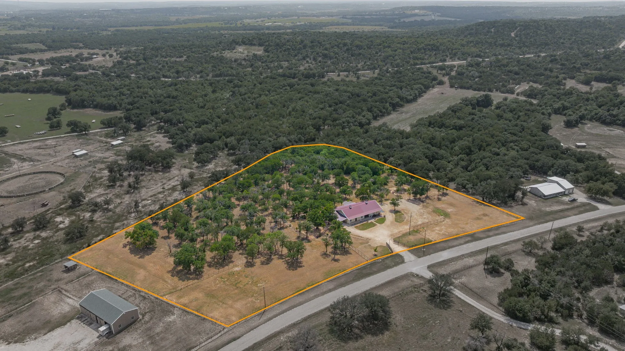 Single Family Residence For Sale in Erath County , 1155 Horsemans Drive, Stephenville, Texas 76401, 3 Bedroom, 2 Bathroom, Garage spaces, 1,596 Sqft, built in 2005, mls#21354028, Real Estate Agent in Stephenville, Homes For Sale in Erath county, Homes For Sale in Stephenville, Realtor in Stephenville Texas, Real Estate Brokerage Independent Realty Texas, Luminita Cordes Realtor