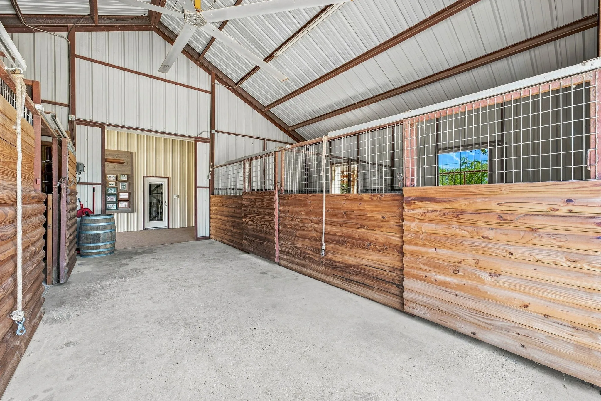 Barn