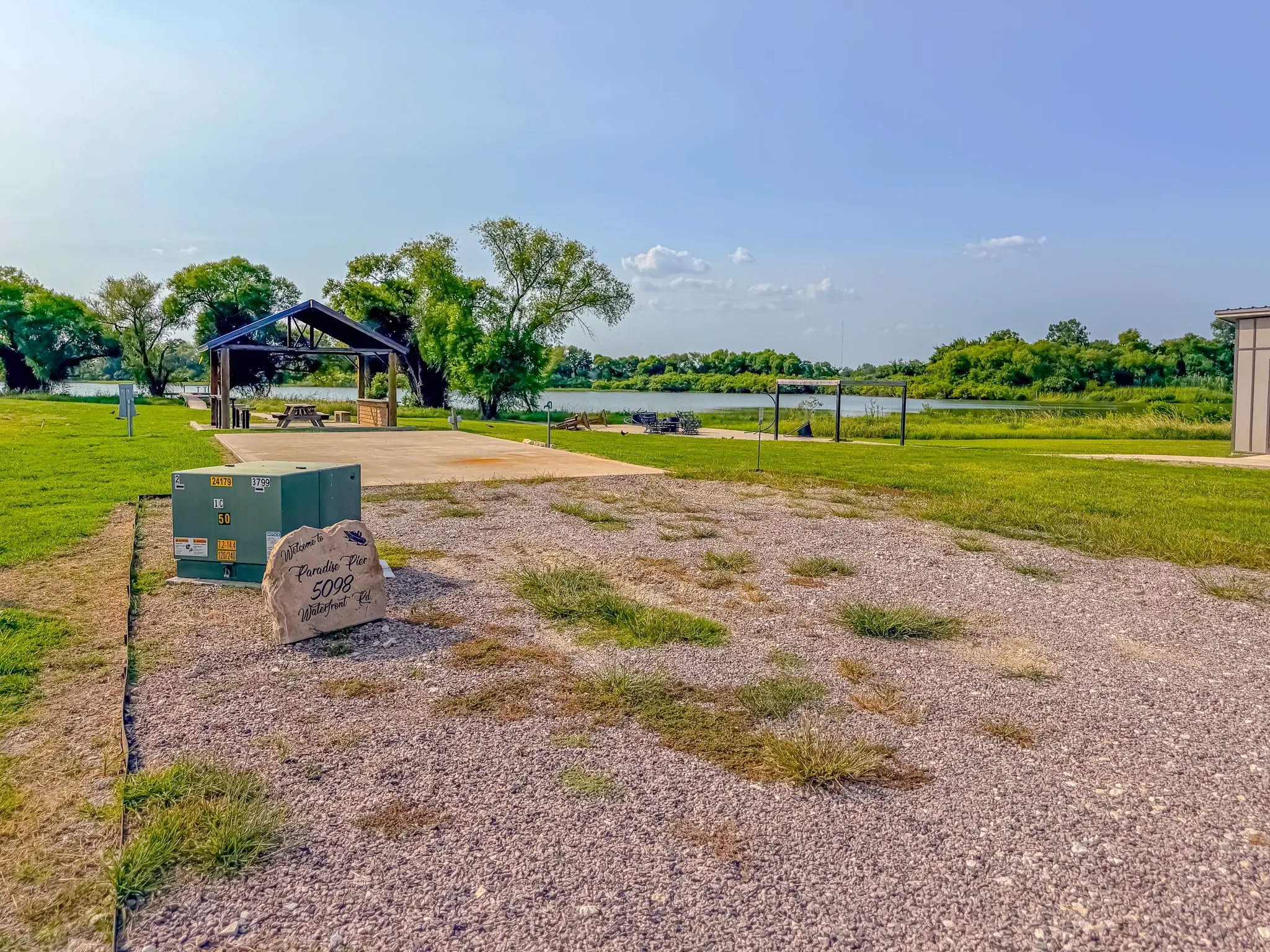 Unimproved Land For Sale in Navarro County , 5098 Waterfront Road, Kerens, Texas 75144, 0, 0, Garage spaces, 0 Sqft, built in 0, Price $168,500, mls#21352276, Real Estate Agent in Kerens, Homes For Sale in Navarro county, Homes For Sale in Kerens, Realtor in Kerens Texas, Real Estate Brokerage Independent Realty Texas, Luminita Cordes Realtor