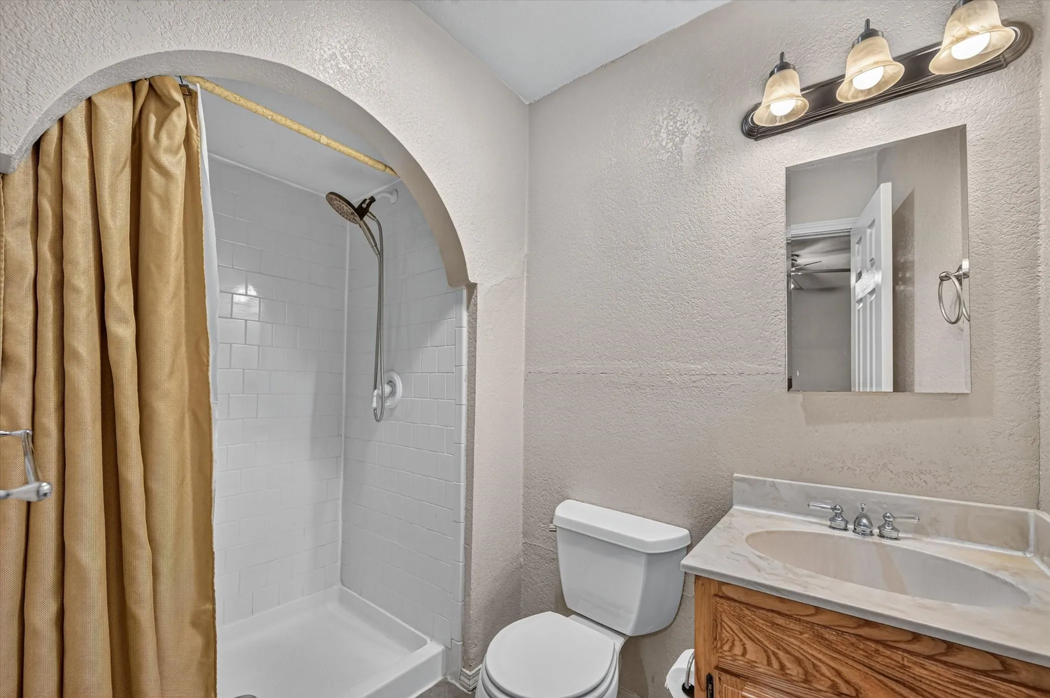 Single Family Residence For Sale in Dallas County , 6220 Magnolia Lane, Rowlett, Texas 75089, 3 Bedroom, 2 Bathroom, 1 Garage spaces, 1,289 Sqft, built in 1974, mls#21340487, Real Estate Agent in Rowlett, Homes For Sale in Dallas county, Homes For Sale in Rowlett, Realtor in Rowlett Texas, Real Estate Brokerage Independent Realty Texas, Luminita Cordes Realtor