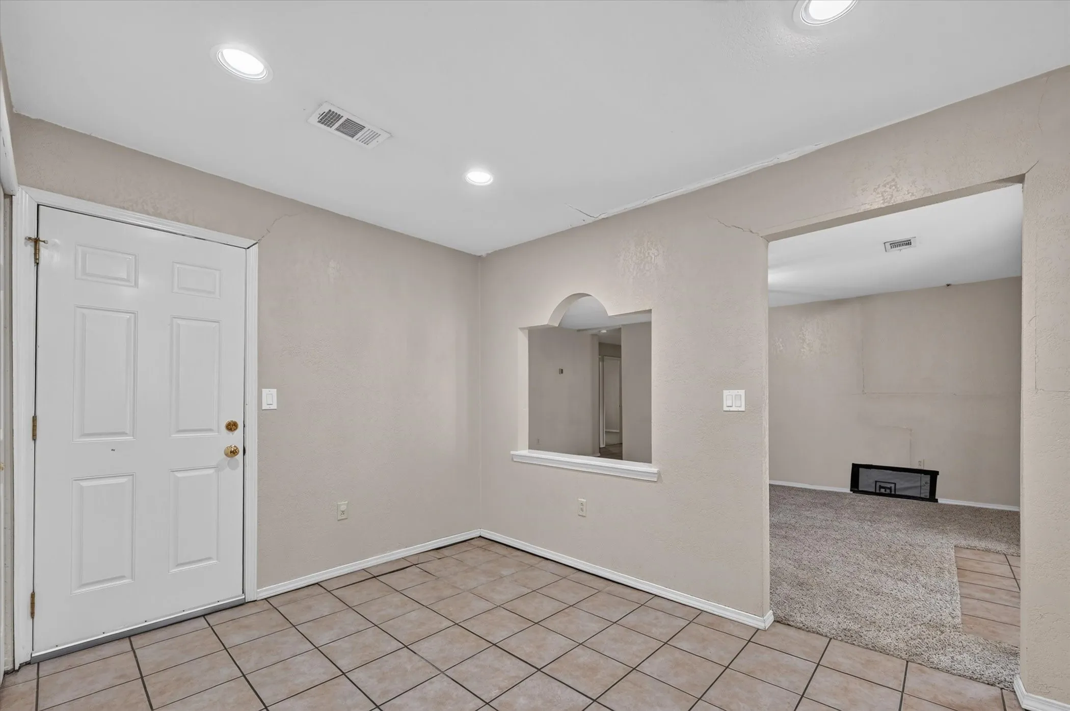 Single Family Residence For Sale in Dallas County , 6220 Magnolia Lane, Rowlett, Texas 75089, 3 Bedroom, 2 Bathroom, 1 Garage spaces, 1,289 Sqft, built in 1974, mls#21340487, Real Estate Agent in Rowlett, Homes For Sale in Dallas county, Homes For Sale in Rowlett, Realtor in Rowlett Texas, Real Estate Brokerage Independent Realty Texas, Luminita Cordes Realtor