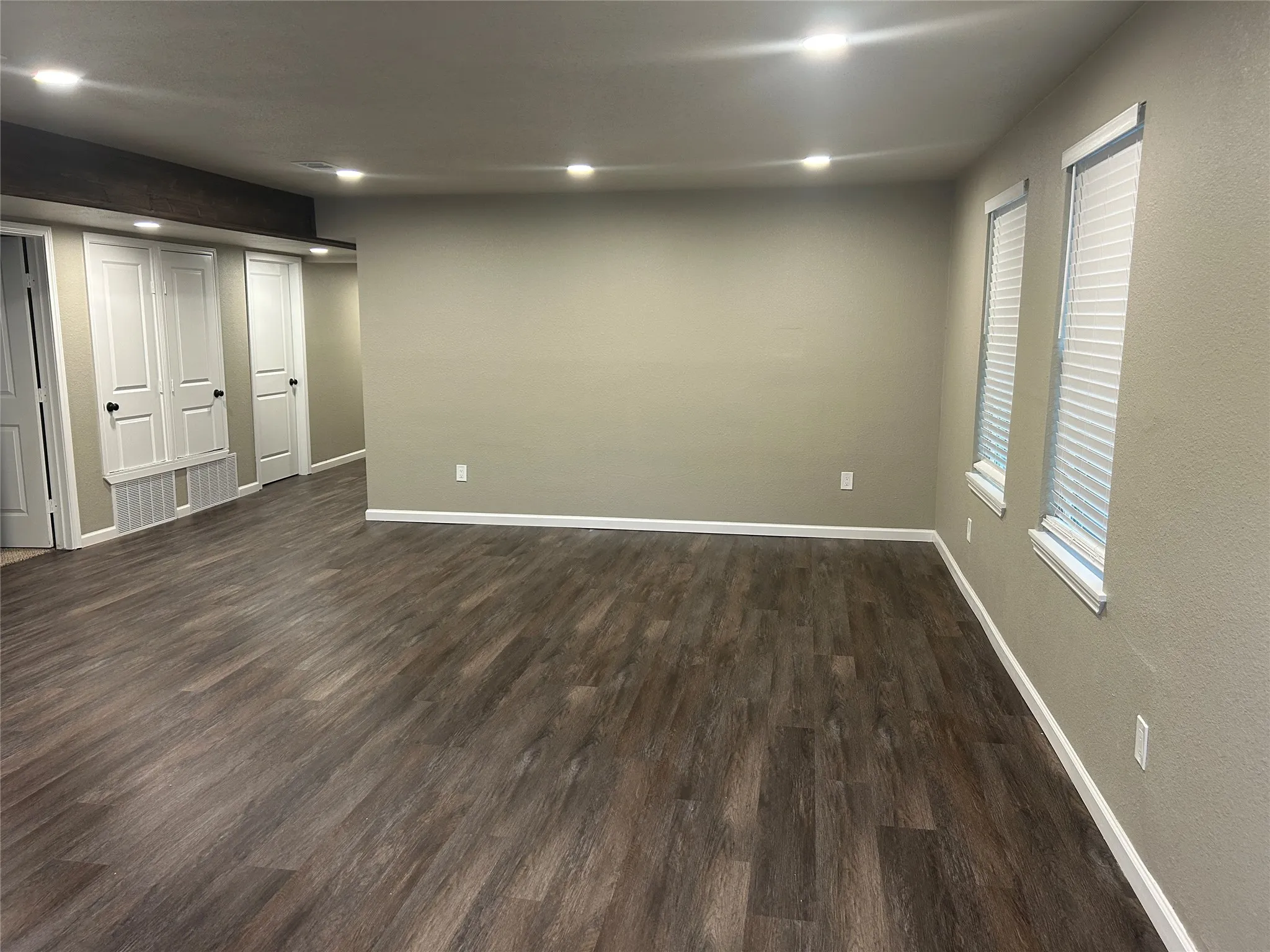 Single Family Residence For Sale in Dallas County , 10312 Desdemona Drive, Dallas, Texas 75228, 4 Bedroom, 3 Bathroom, Garage spaces, 1,800 Sqft, built in 1952, mls#21354731, Real Estate Agent in Dallas, Homes For Sale in Dallas county, Homes For Sale in Dallas, Realtor in Dallas Texas, Real Estate Brokerage Independent Realty Texas, Luminita Cordes Realtor