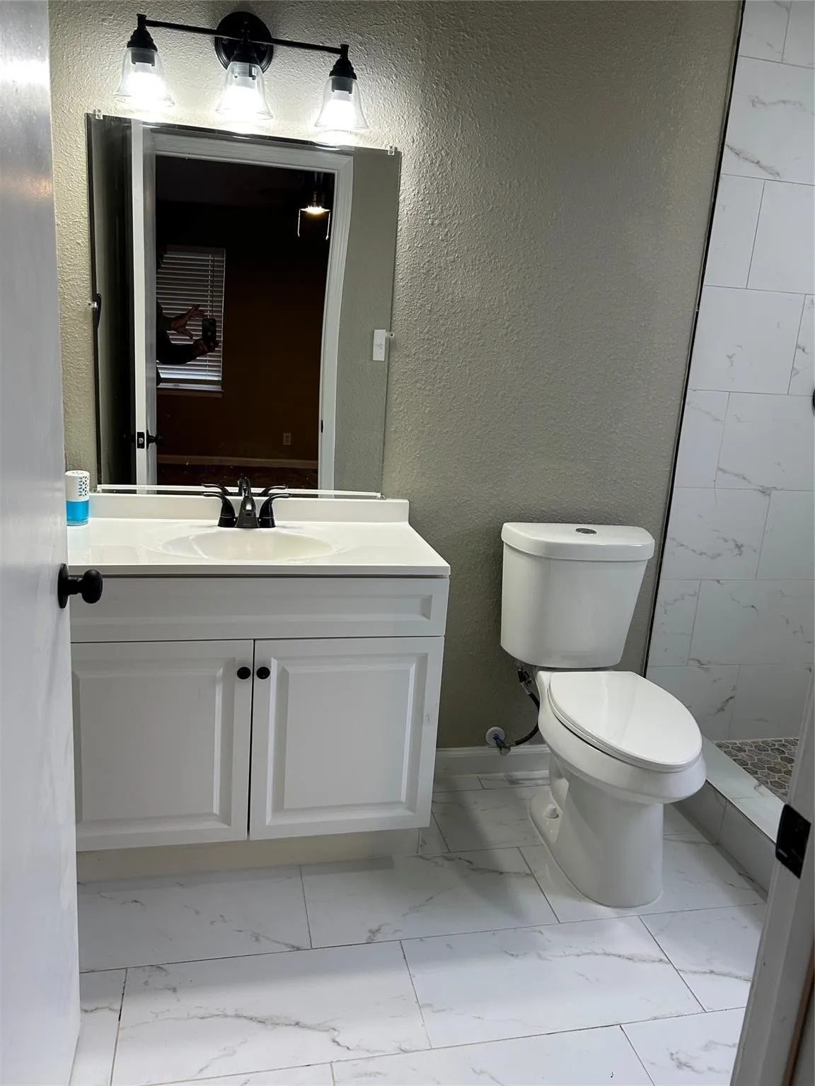 Single Family Residence For Sale in Dallas County , 220 N Bernice Drive, Garland, Texas 75042, 4 Bedroom, 2 Bathroom, Garage spaces, 1,950 Sqft, built in 1963, mls#21354733, Real Estate Agent in Garland, Homes For Sale in Dallas county, Homes For Sale in Garland, Realtor in Garland Texas, Real Estate Brokerage Independent Realty Texas, Luminita Cordes Realtor