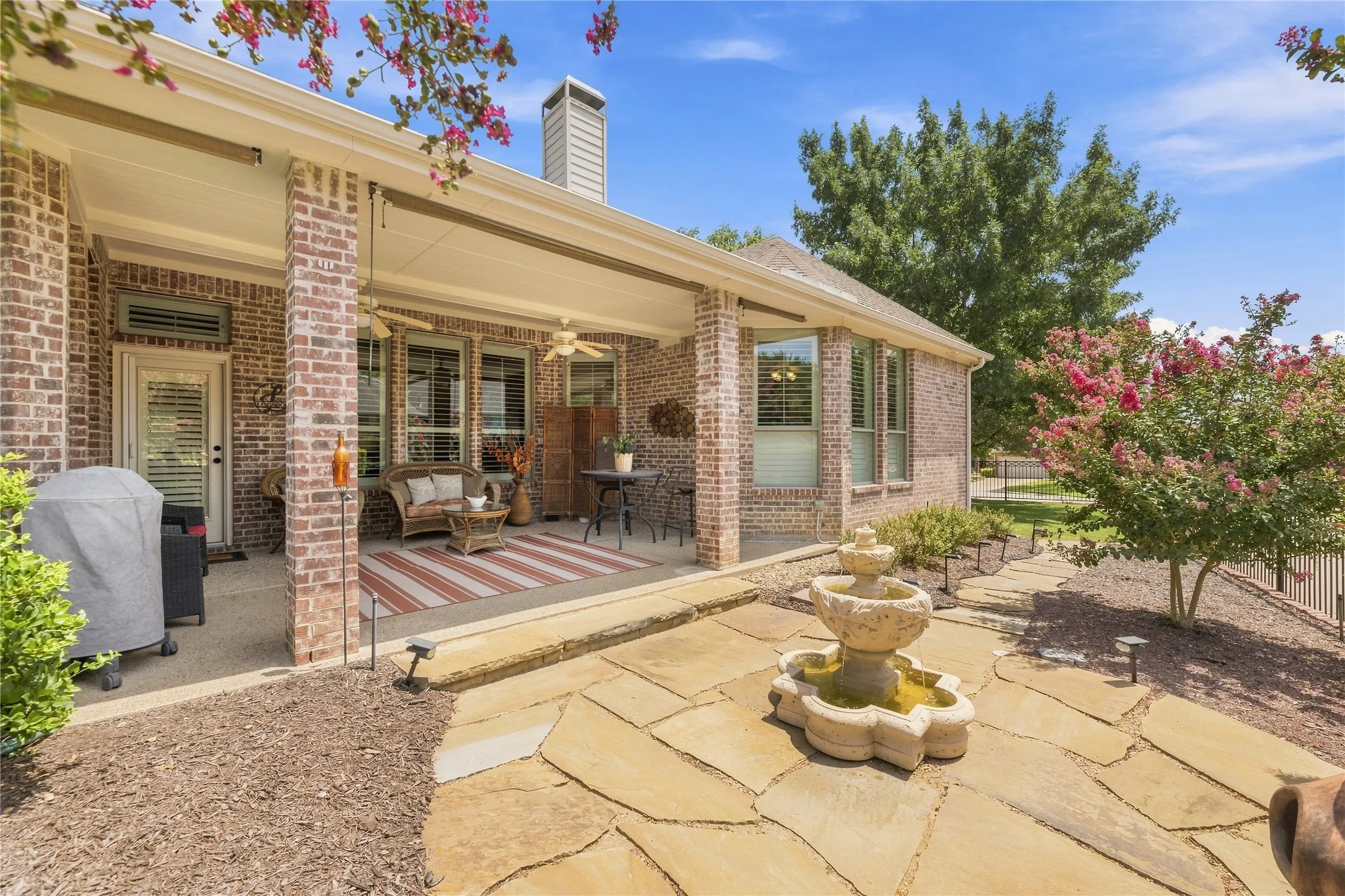 Single Family Residence For Sale in Collin County , 628 Scenic Ranch Circle, Fairview, Texas 75069, 2 Bedroom, 2 Bathroom, 2 Garage spaces, 1,925 Sqft, built in 2003, mls#21354616, Real Estate Agent in Fairview, Homes For Sale in Collin county, Homes For Sale in Fairview, Realtor in Fairview Texas, Real Estate Brokerage Independent Realty Texas, Luminita Cordes Realtor