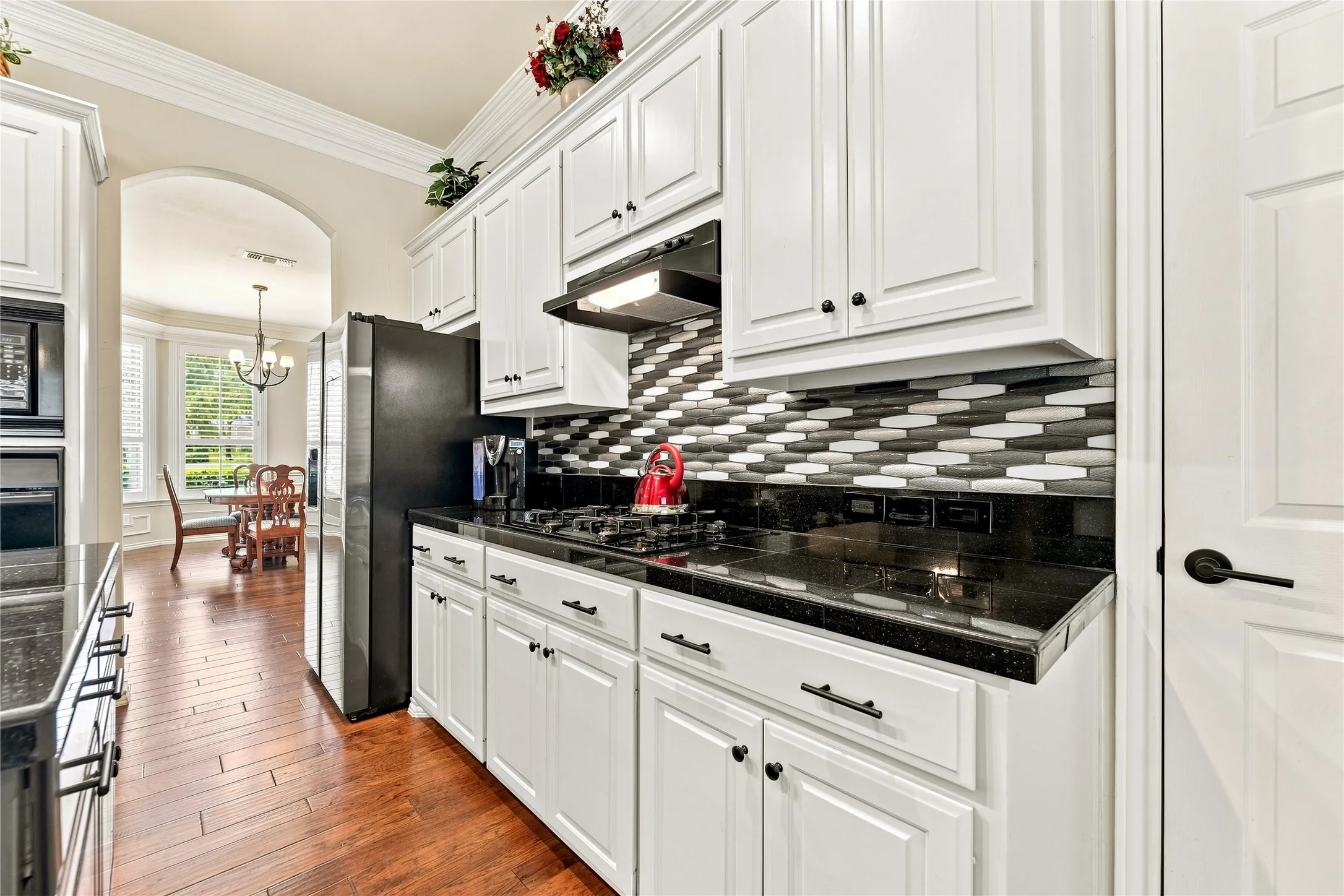 Single Family Residence For Sale in Collin County , 628 Scenic Ranch Circle, Fairview, Texas 75069, 2 Bedroom, 2 Bathroom, 2 Garage spaces, 1,925 Sqft, built in 2003, mls#21354616, Real Estate Agent in Fairview, Homes For Sale in Collin county, Homes For Sale in Fairview, Realtor in Fairview Texas, Real Estate Brokerage Independent Realty Texas, Luminita Cordes Realtor