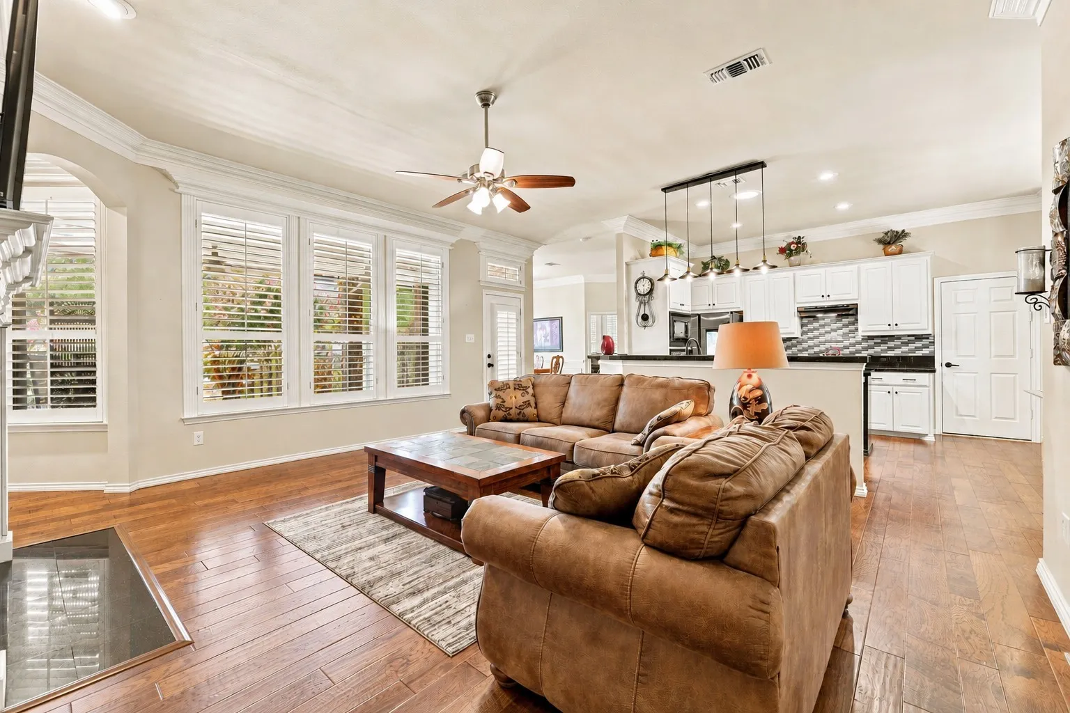 Single Family Residence For Sale in Collin County , 628 Scenic Ranch Circle, Fairview, Texas 75069, 2 Bedroom, 2 Bathroom, 2 Garage spaces, 1,925 Sqft, built in 2003, mls#21354616, Real Estate Agent in Fairview, Homes For Sale in Collin county, Homes For Sale in Fairview, Realtor in Fairview Texas, Real Estate Brokerage Independent Realty Texas, Luminita Cordes Realtor