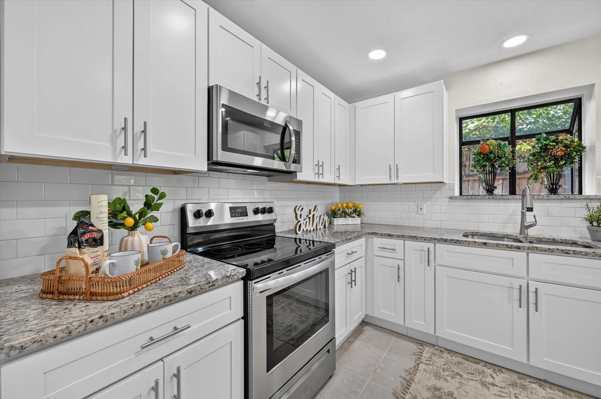 Single Family Residence For Sale in Tarrant County , 7717 Dove Court, Watauga, Texas 76148, 3 Bedroom, 2 Bathroom, 2 Garage spaces, 1,216 Sqft, built in 1983, mls#21347872, Real Estate Agent in Watauga, Homes For Sale in Tarrant county, Homes For Sale in Watauga, Realtor in Watauga Texas, Real Estate Brokerage Independent Realty Texas, Luminita Cordes Realtor